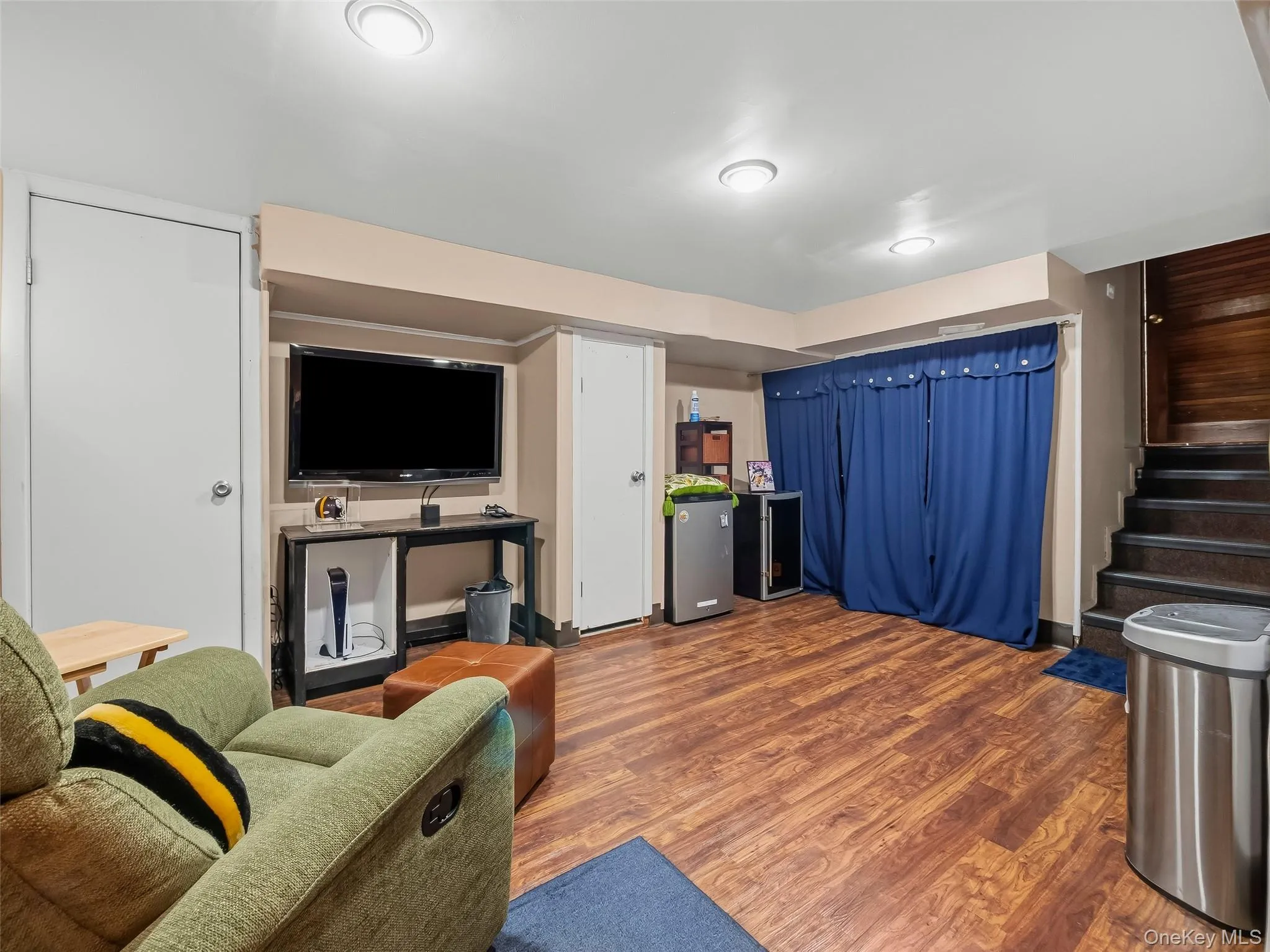 2 Valley View Terrace, Ramapo, NY, 3 Bedrooms Bedrooms, 8 Rooms Rooms,1 BathroomBathrooms,Residential,For Rent,Valley View,0,1061580 2 Valley View Terrace, Ramapo, NY, 3 Bedrooms Bedrooms, 8 Rooms Rooms,1 BathroomBathrooms,Residential,For Rent,Valley View,0,1061580