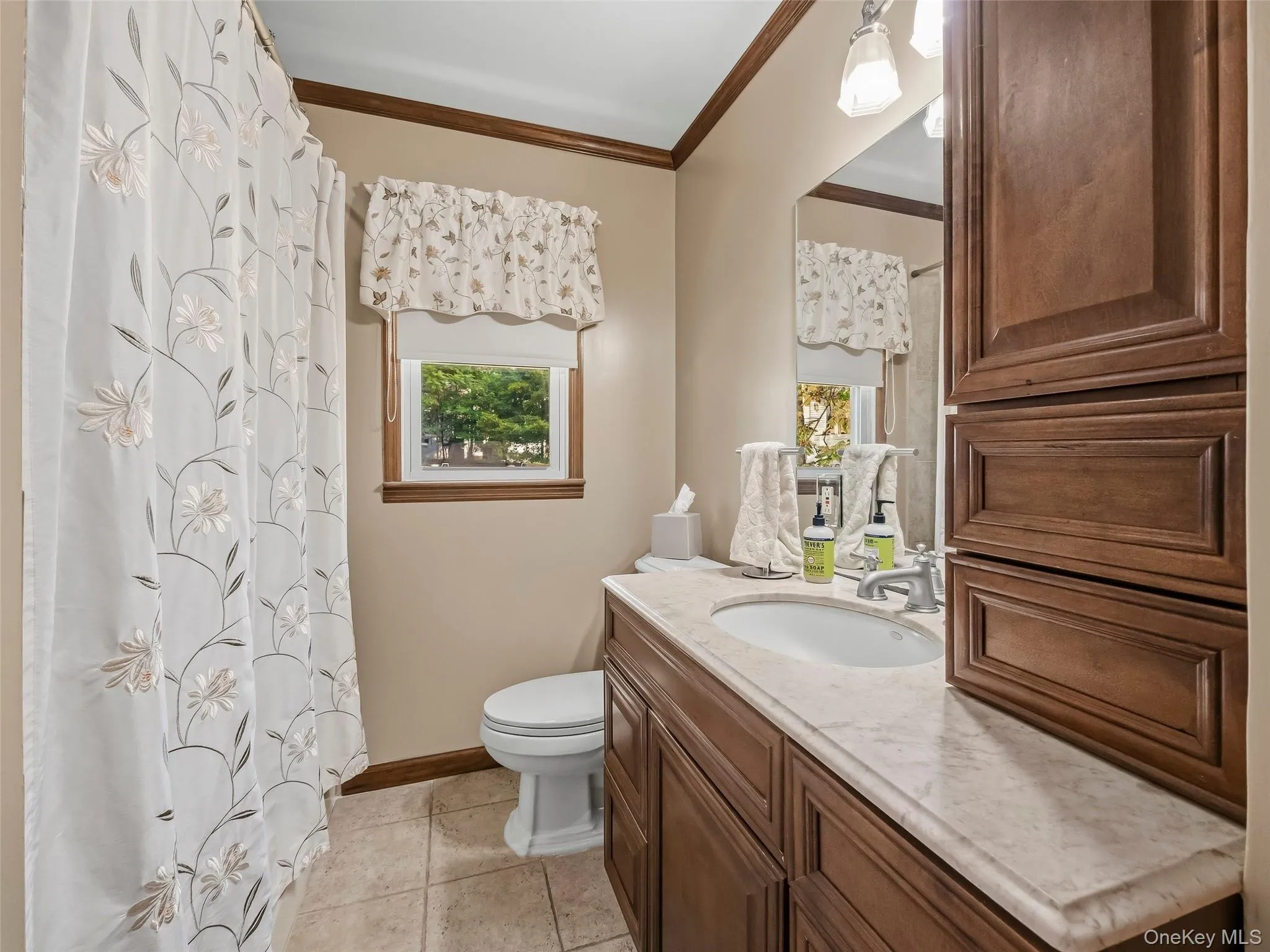 2 Valley View Terrace, Ramapo, NY, 3 Bedrooms Bedrooms, 8 Rooms Rooms,1 BathroomBathrooms,Residential,For Rent,Valley View,0,1061580 2 Valley View Terrace, Ramapo, NY, 3 Bedrooms Bedrooms, 8 Rooms Rooms,1 BathroomBathrooms,Residential,For Rent,Valley View,0,1061580