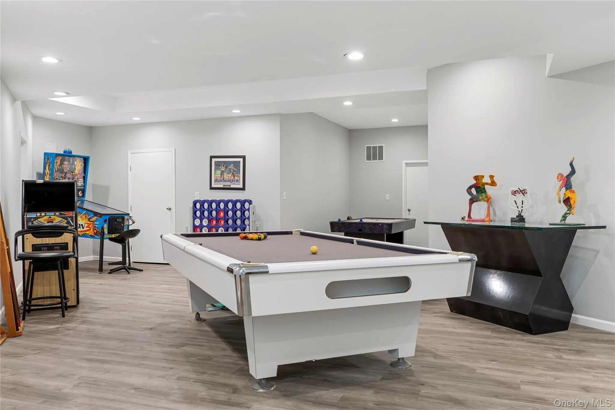 18 Chestnut Hill Drive, Oyster Bay, NY, 7 Bedrooms Bedrooms, 13 Rooms Rooms,8 BathroomsBathrooms,Residential,For Rent,Chestnut Hill,0,1061600 18 Chestnut Hill Drive, Oyster Bay, NY, 7 Bedrooms Bedrooms, 13 Rooms Rooms,8 BathroomsBathrooms,Residential,For Rent,Chestnut Hill,0,1061600
