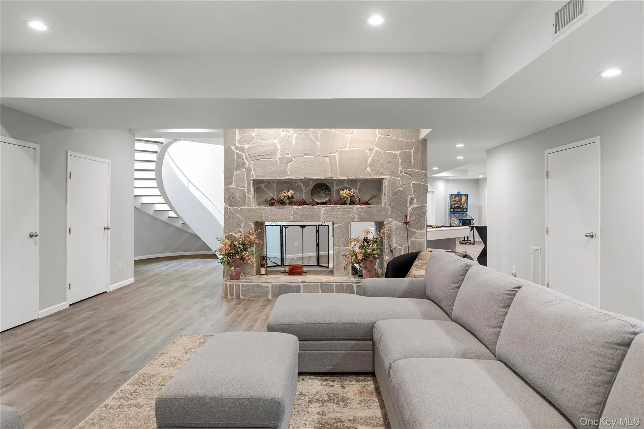 18 Chestnut Hill Drive, Oyster Bay, NY, 7 Bedrooms Bedrooms, 13 Rooms Rooms,8 BathroomsBathrooms,Residential,For Rent,Chestnut Hill,0,1061600 18 Chestnut Hill Drive, Oyster Bay, NY, 7 Bedrooms Bedrooms, 13 Rooms Rooms,8 BathroomsBathrooms,Residential,For Rent,Chestnut Hill,0,1061600