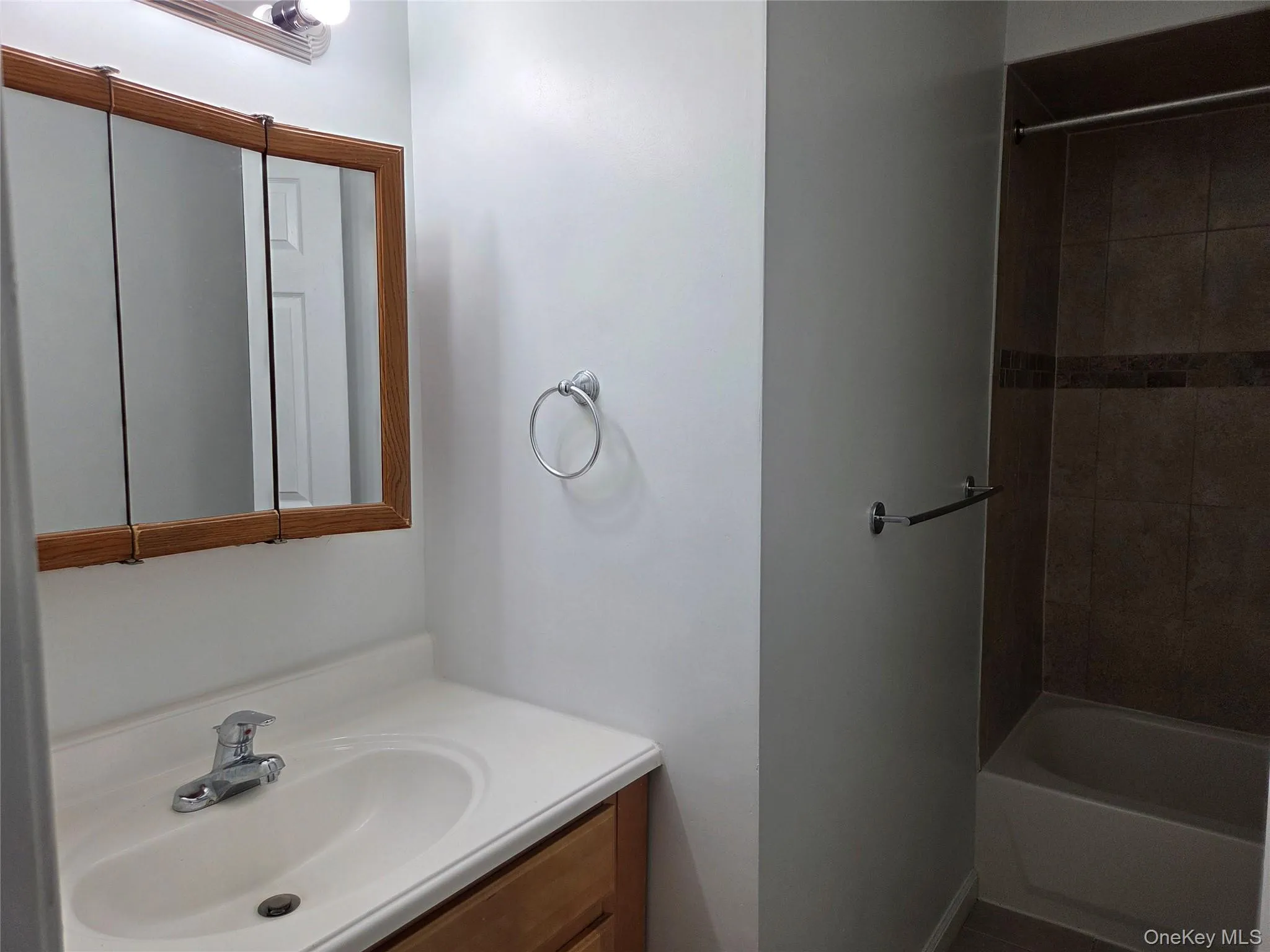 14 Pavilion Road, Ramapo, NY, 2 Bedroom Bedrooms, 5 Room Rooms,1 BathroomBathrooms,Residential Lease,For Rent,Pavilion,0,1061612 14 Pavilion Road, Ramapo, NY, 2 Bedroom Bedrooms, 5 Room Rooms,1 BathroomBathrooms,Residential Lease,For Rent,Pavilion,0,1061612