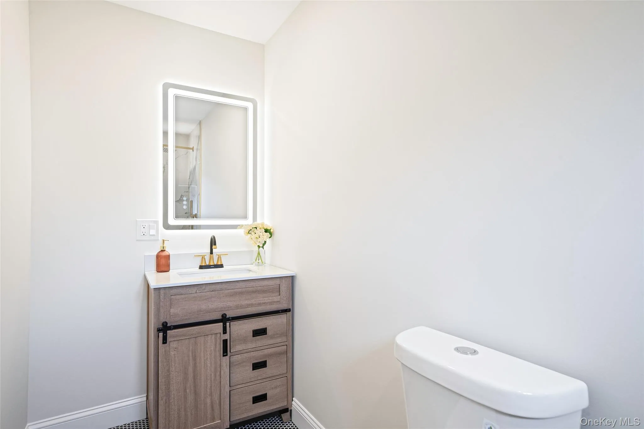25 Avenue B, Brookhaven, NY, 5 Bedrooms Bedrooms, 12 Rooms Rooms,4 BathroomsBathrooms,Residential,For Rent,Avenue B,0,1061615 25 Avenue B, Brookhaven, NY, 5 Bedrooms Bedrooms, 12 Rooms Rooms,4 BathroomsBathrooms,Residential,For Rent,Avenue B,0,1061615