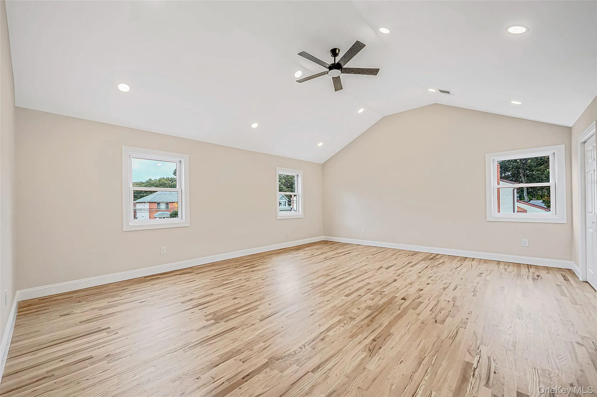 25 Avenue B, Brookhaven, NY, 5 Bedrooms Bedrooms, 12 Rooms Rooms,4 BathroomsBathrooms,Residential,For Rent,Avenue B,0,1061615 25 Avenue B, Brookhaven, NY, 5 Bedrooms Bedrooms, 12 Rooms Rooms,4 BathroomsBathrooms,Residential,For Rent,Avenue B,0,1061615
