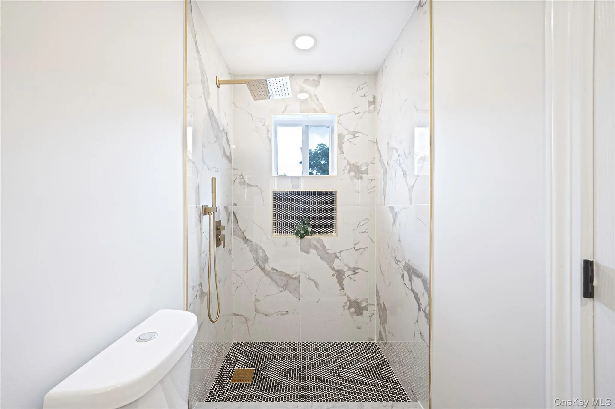25 Avenue B, Brookhaven, NY, 5 Bedrooms Bedrooms, 12 Rooms Rooms,4 BathroomsBathrooms,Residential,For Rent,Avenue B,0,1061615 25 Avenue B, Brookhaven, NY, 5 Bedrooms Bedrooms, 12 Rooms Rooms,4 BathroomsBathrooms,Residential,For Rent,Avenue B,0,1061615