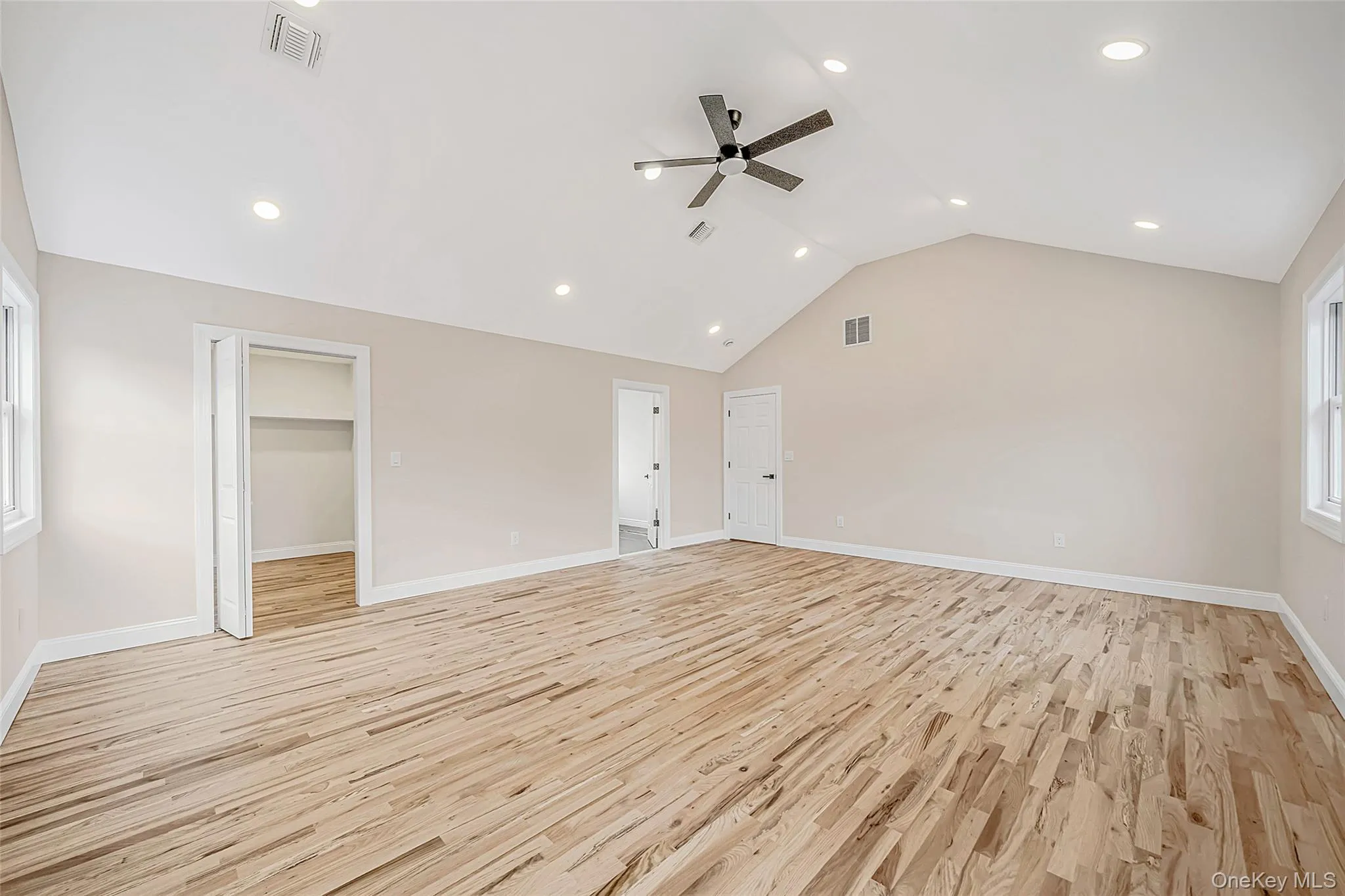 25 Avenue B, Brookhaven, NY, 5 Bedrooms Bedrooms, 12 Rooms Rooms,4 BathroomsBathrooms,Residential,For Rent,Avenue B,0,1061615 25 Avenue B, Brookhaven, NY, 5 Bedrooms Bedrooms, 12 Rooms Rooms,4 BathroomsBathrooms,Residential,For Rent,Avenue B,0,1061615
