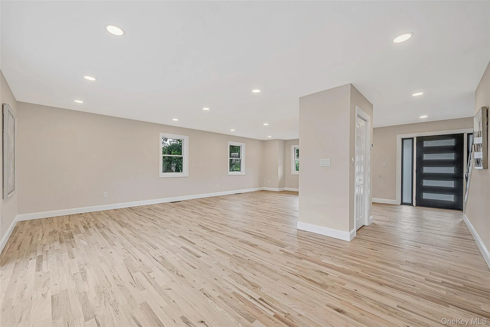 25 Avenue B, Brookhaven, NY, 5 Bedrooms Bedrooms, 12 Rooms Rooms,4 BathroomsBathrooms,Residential,For Rent,Avenue B,0,1061615 25 Avenue B, Brookhaven, NY, 5 Bedrooms Bedrooms, 12 Rooms Rooms,4 BathroomsBathrooms,Residential,For Rent,Avenue B,0,1061615
