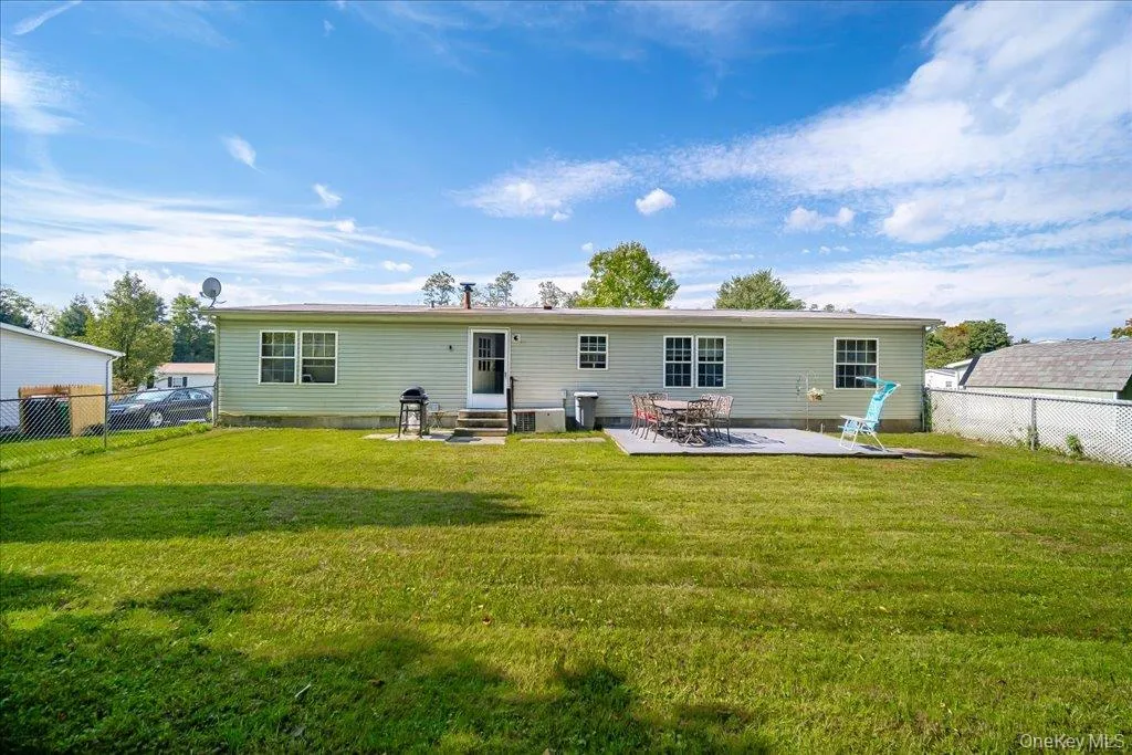 106 Winding Wood, East Fishkill, NY, 3 Bedrooms Bedrooms, 6 Rooms Rooms,2 BathroomsBathrooms,Residential,For Rent,Winding Wood,0,1061617 106 Winding Wood, East Fishkill, NY, 3 Bedrooms Bedrooms, 6 Rooms Rooms,2 BathroomsBathrooms,Residential,For Rent,Winding Wood,0,1061617