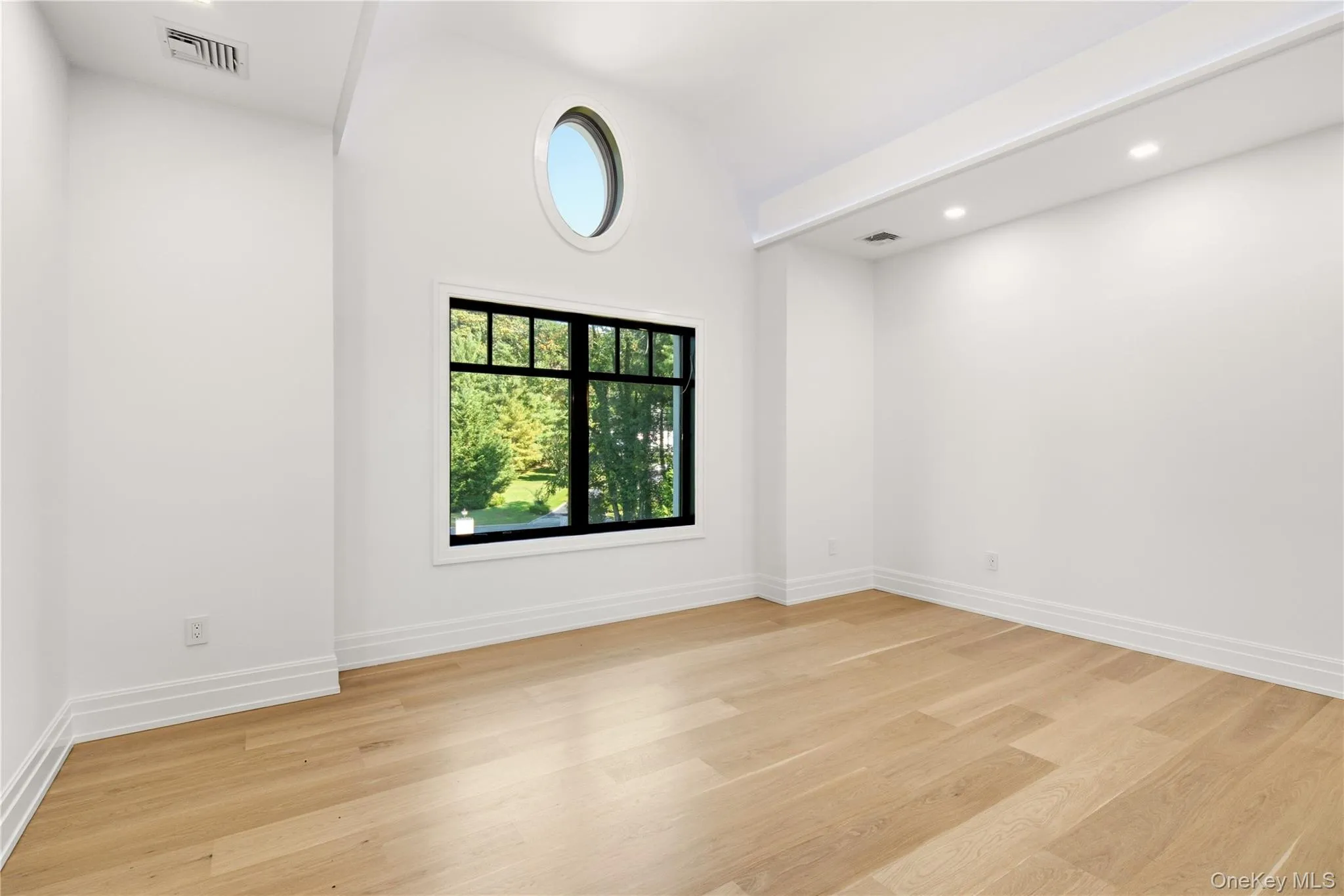 26 Saint Andrews Court, North Hempstead, NY, 5 Bedrooms Bedrooms, 10 Rooms Rooms,5 BathroomsBathrooms,Residential,For Rent,Saint Andrews,0,1061622 26 Saint Andrews Court, North Hempstead, NY, 5 Bedrooms Bedrooms, 10 Rooms Rooms,5 BathroomsBathrooms,Residential,For Rent,Saint Andrews,0,1061622