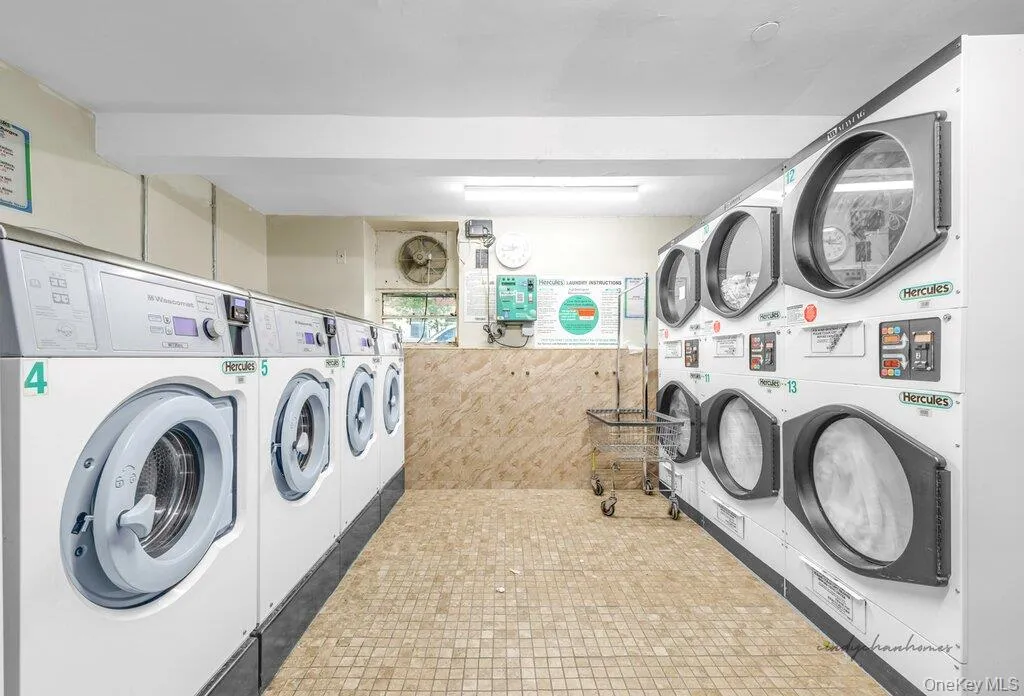 65-50 Wetherole Street, New York, NY, 2 Bedroom Bedrooms, 5 Room Rooms,1 BathroomBathrooms,Residential Lease,For Rent,Wetherole,0,1061636 65-50 Wetherole Street, New York, NY, 2 Bedroom Bedrooms, 5 Room Rooms,1 BathroomBathrooms,Residential Lease,For Rent,Wetherole,0,1061636