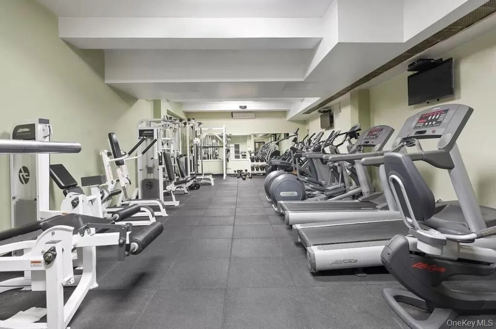 65-50 Wetherole Street, New York, NY, 2 Bedroom Bedrooms, 5 Room Rooms,1 BathroomBathrooms,Residential Lease,For Rent,Wetherole,0,1061636 65-50 Wetherole Street, New York, NY, 2 Bedroom Bedrooms, 5 Room Rooms,1 BathroomBathrooms,Residential Lease,For Rent,Wetherole,0,1061636