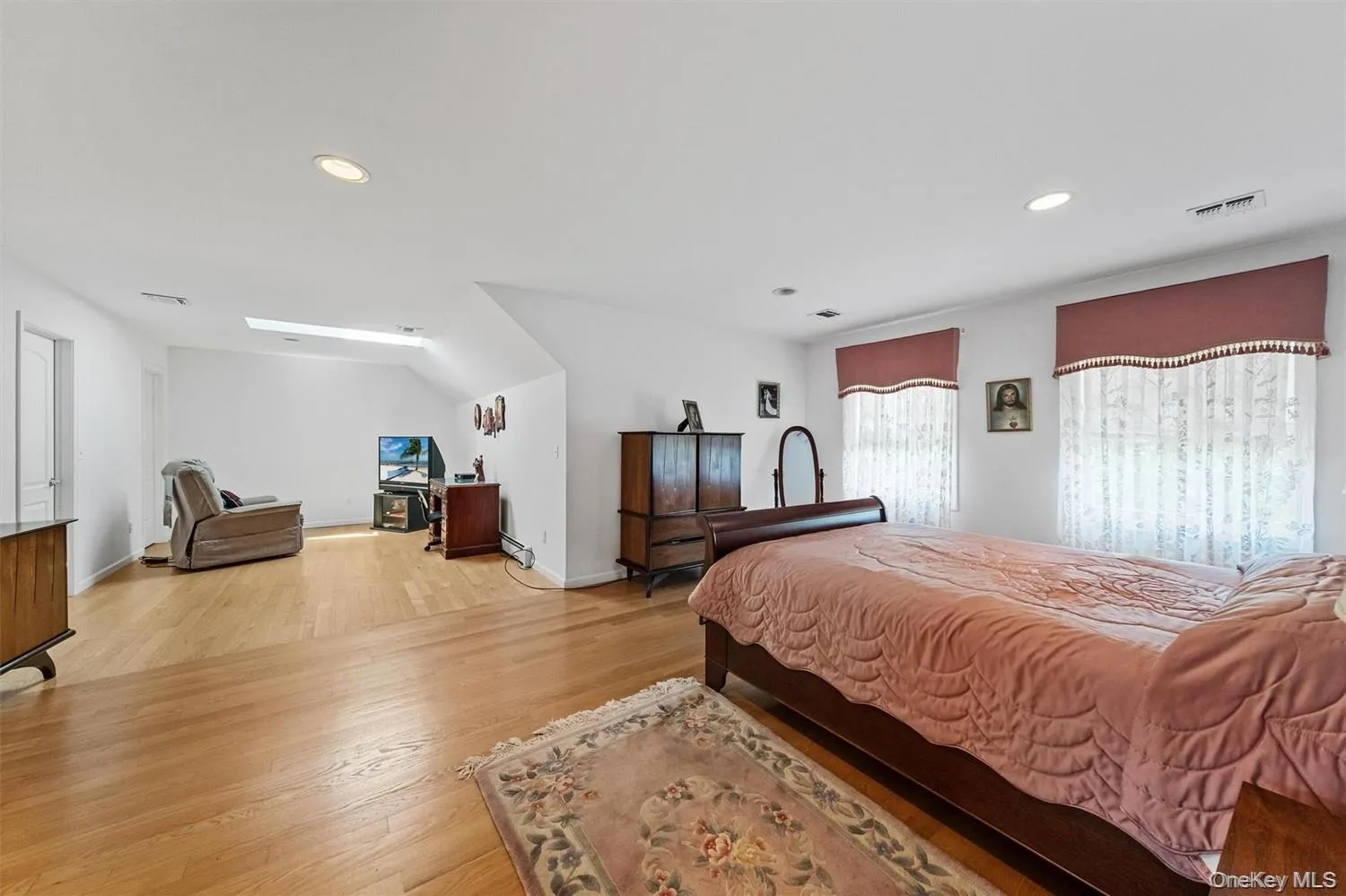 20 Goshen Road, Goshen, NY, 4 Bedrooms Bedrooms, 14 Rooms Rooms,2 BathroomsBathrooms,Residential,For Rent,Goshen,0,1061638 20 Goshen Road, Goshen, NY, 4 Bedrooms Bedrooms, 14 Rooms Rooms,2 BathroomsBathrooms,Residential,For Rent,Goshen,0,1061638