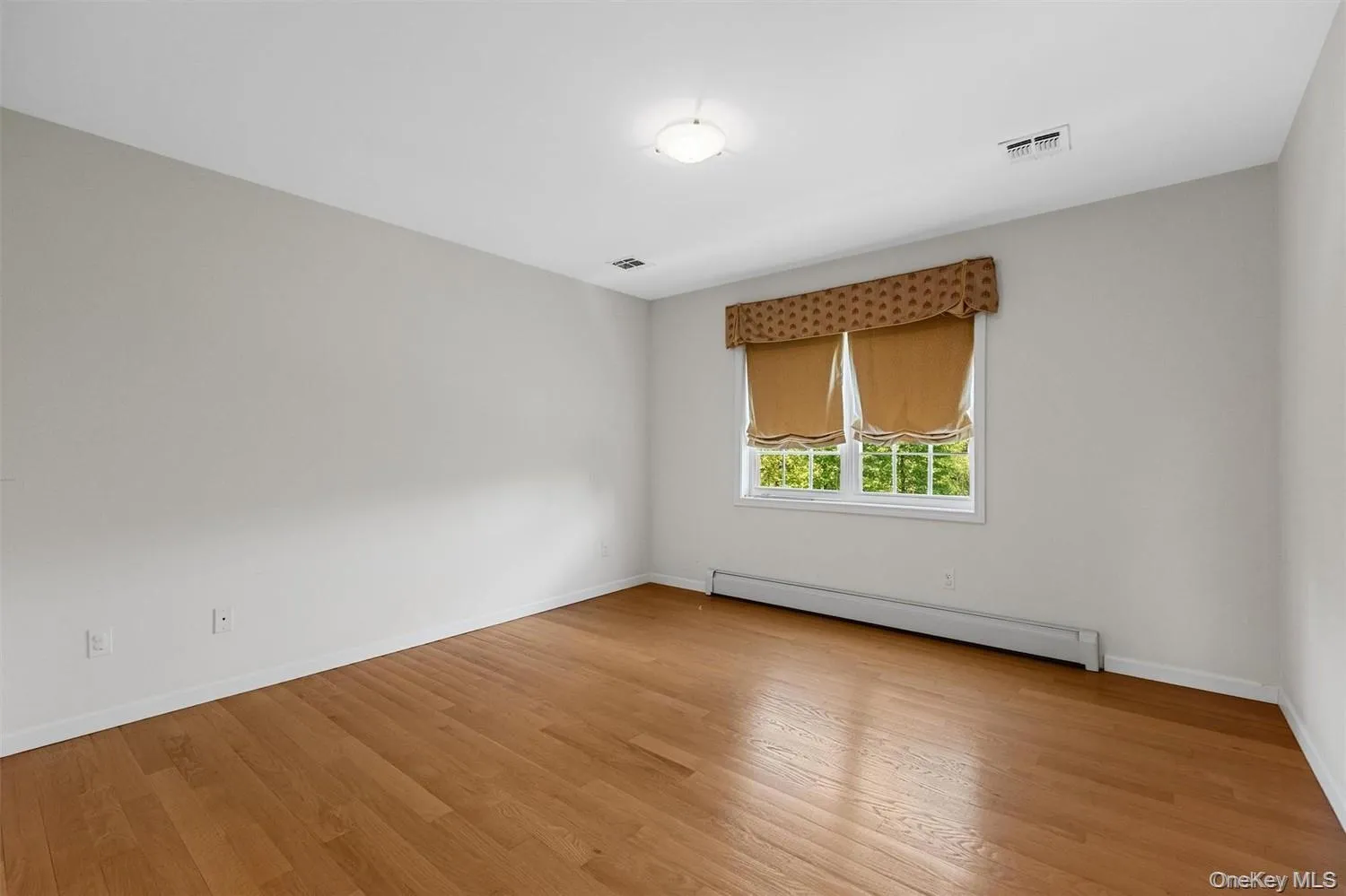20 Goshen Road, Goshen, NY, 4 Bedrooms Bedrooms, 14 Rooms Rooms,2 BathroomsBathrooms,Residential,For Rent,Goshen,0,1061638 20 Goshen Road, Goshen, NY, 4 Bedrooms Bedrooms, 14 Rooms Rooms,2 BathroomsBathrooms,Residential,For Rent,Goshen,0,1061638