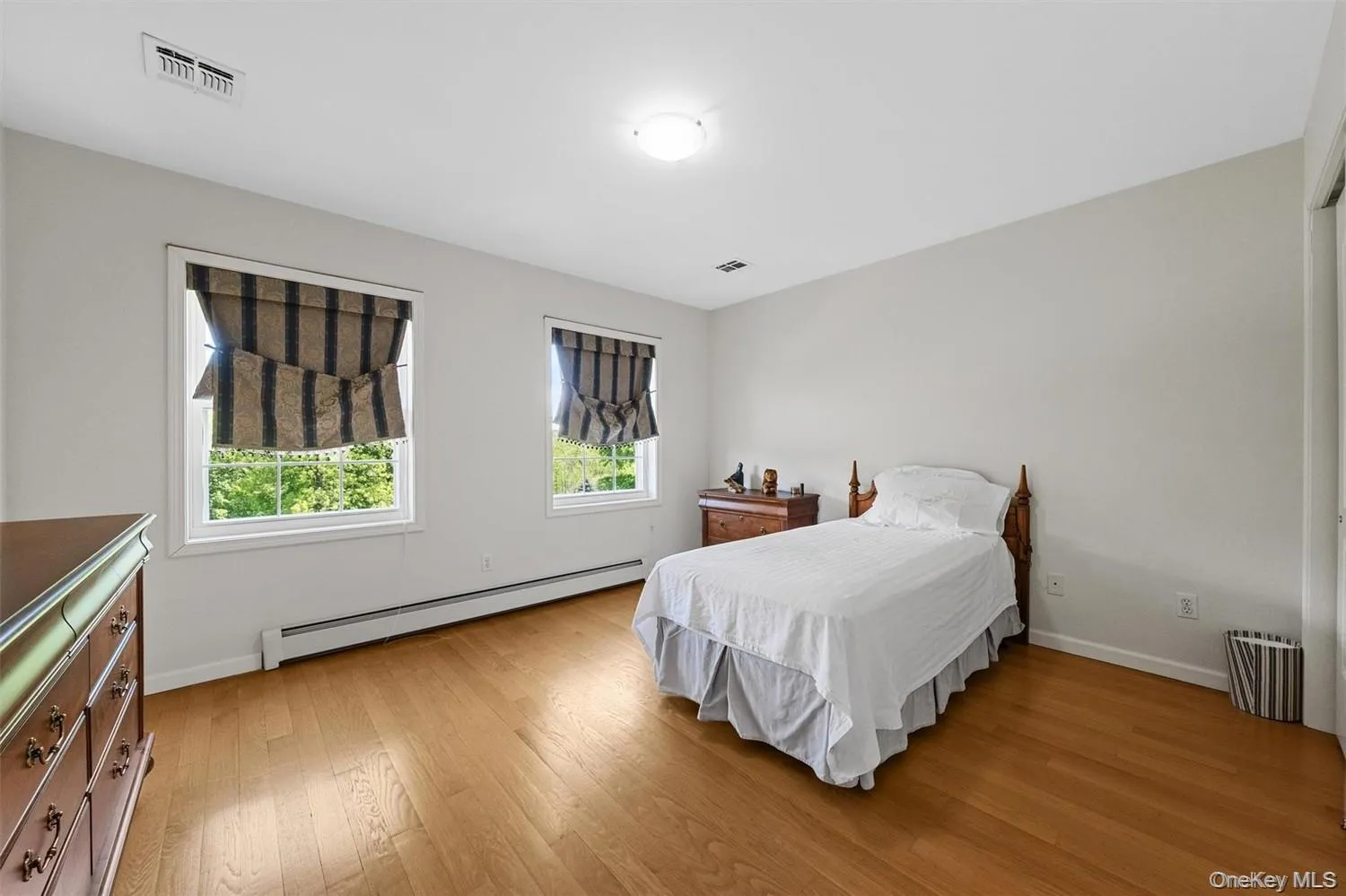 20 Goshen Road, Goshen, NY, 4 Bedrooms Bedrooms, 14 Rooms Rooms,2 BathroomsBathrooms,Residential,For Rent,Goshen,0,1061638 20 Goshen Road, Goshen, NY, 4 Bedrooms Bedrooms, 14 Rooms Rooms,2 BathroomsBathrooms,Residential,For Rent,Goshen,0,1061638
