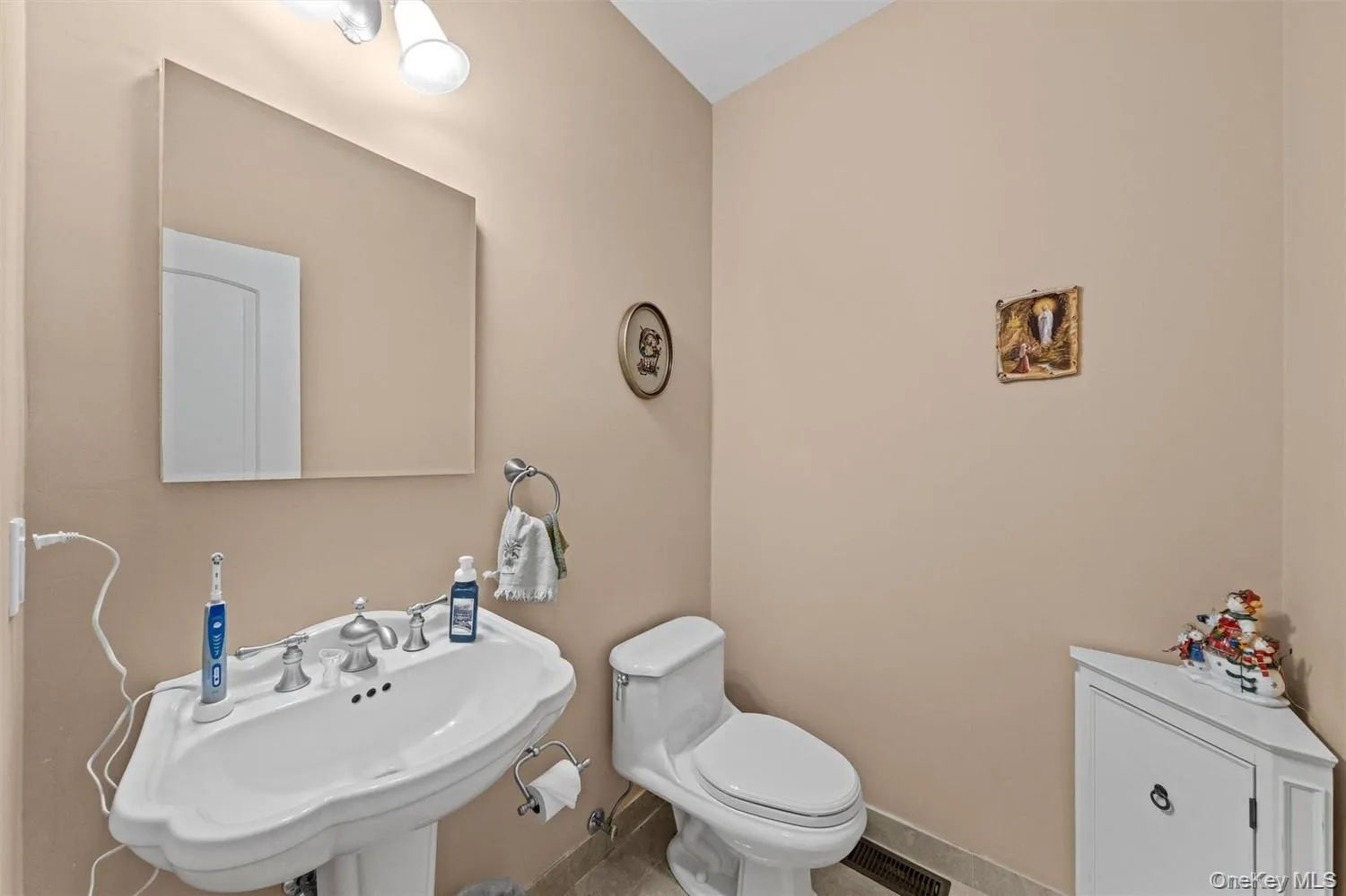 20 Goshen Road, Goshen, NY, 4 Bedrooms Bedrooms, 14 Rooms Rooms,2 BathroomsBathrooms,Residential,For Rent,Goshen,0,1061638 20 Goshen Road, Goshen, NY, 4 Bedrooms Bedrooms, 14 Rooms Rooms,2 BathroomsBathrooms,Residential,For Rent,Goshen,0,1061638