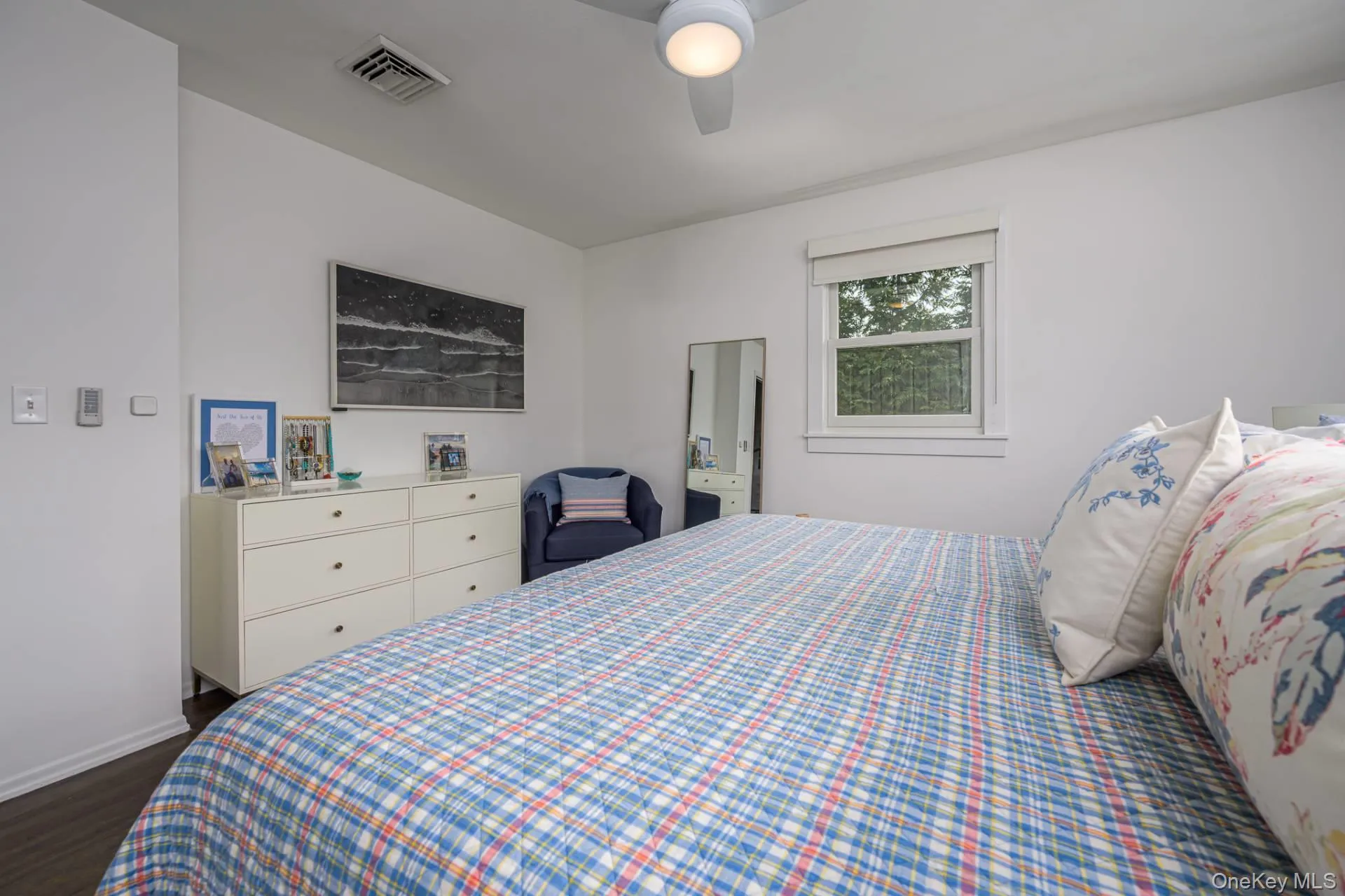 35 Maryland Boulevard, Southampton, NY, 2 Bedroom Bedrooms, 4 Room Rooms,2 BathroomBathrooms,Residential Lease,For Rent,Maryland,0,1061639 35 Maryland Boulevard, Southampton, NY, 2 Bedroom Bedrooms, 4 Room Rooms,2 BathroomBathrooms,Residential Lease,For Rent,Maryland,0,1061639