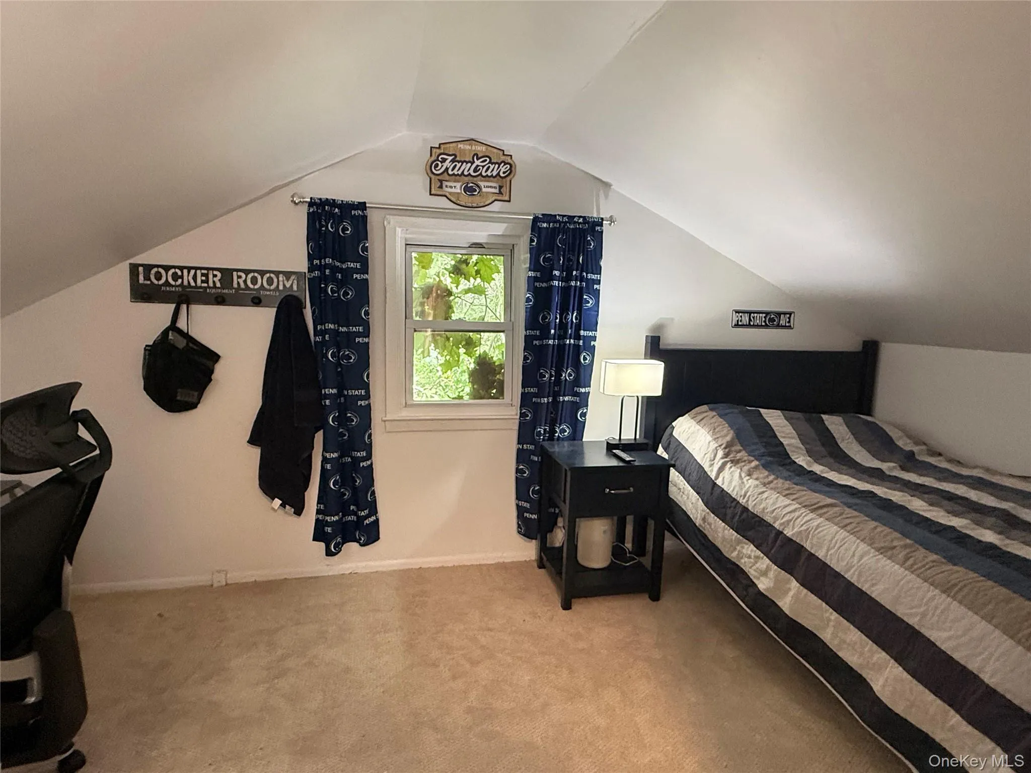 19 Cotswold Drive, Huntington, NY, 3 Bedroom Bedrooms, 6 Room Rooms,2 BathroomBathrooms,Residential Lease,For Rent,Cotswold,0,1061643 19 Cotswold Drive, Huntington, NY, 3 Bedroom Bedrooms, 6 Room Rooms,2 BathroomBathrooms,Residential Lease,For Rent,Cotswold,0,1061643