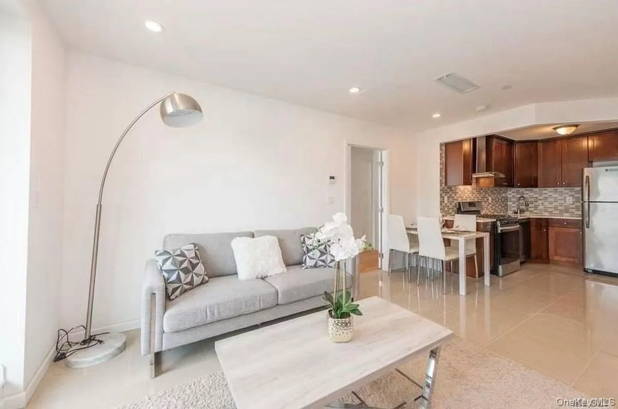 214-11 35th, New York, NY, 2 Bedroom Bedrooms, 5 Room Rooms,2 BathroomBathrooms,Residential Lease,For Rent,35th,0,1061645 214-11 35th, New York, NY, 2 Bedroom Bedrooms, 5 Room Rooms,2 BathroomBathrooms,Residential Lease,For Rent,35th,0,1061645