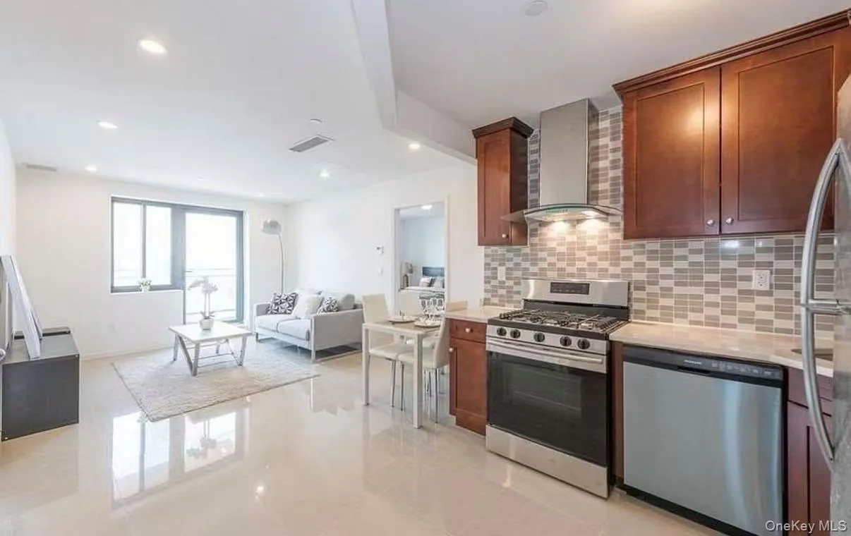 214-11 35th, New York, NY, 2 Bedroom Bedrooms, 5 Room Rooms,2 BathroomBathrooms,Residential Lease,For Rent,35th,0,1061645 214-11 35th, New York, NY, 2 Bedroom Bedrooms, 5 Room Rooms,2 BathroomBathrooms,Residential Lease,For Rent,35th,0,1061645