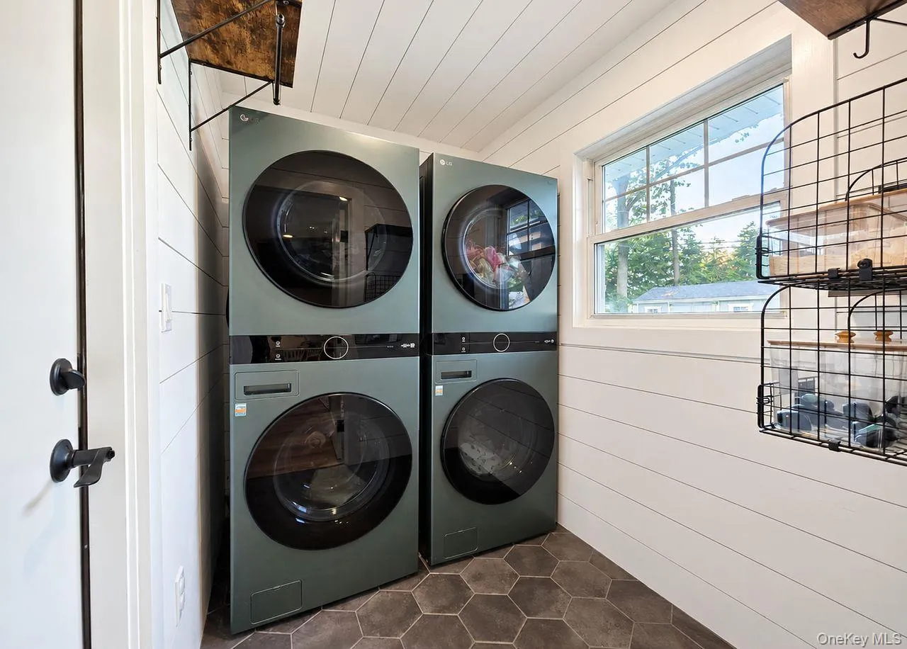 25 Stratton Lane, Brookhaven, NY, 3 Bedrooms Bedrooms, 7 Rooms Rooms,2 BathroomsBathrooms,Residential,For Rent,Stratton,0,1061646 25 Stratton Lane, Brookhaven, NY, 3 Bedrooms Bedrooms, 7 Rooms Rooms,2 BathroomsBathrooms,Residential,For Rent,Stratton,0,1061646