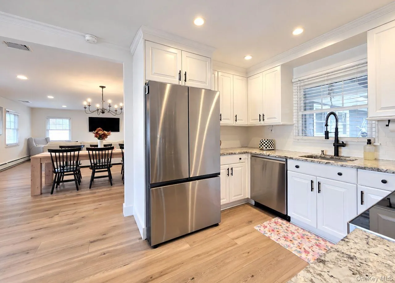 25 Stratton Lane, Brookhaven, NY, 3 Bedrooms Bedrooms, 7 Rooms Rooms,2 BathroomsBathrooms,Residential,For Rent,Stratton,0,1061646 25 Stratton Lane, Brookhaven, NY, 3 Bedrooms Bedrooms, 7 Rooms Rooms,2 BathroomsBathrooms,Residential,For Rent,Stratton,0,1061646