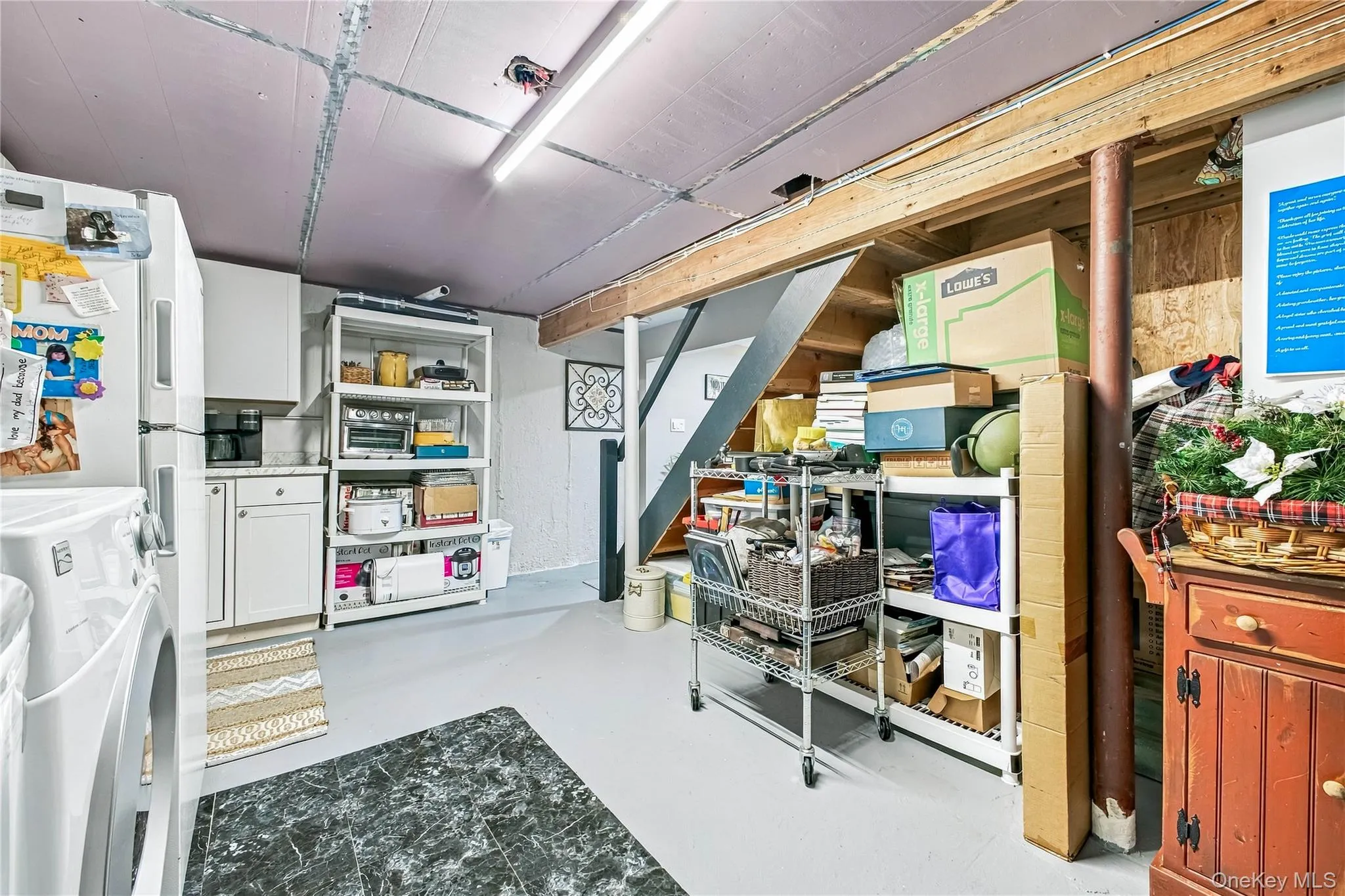 4 Bartlett Commons, Brookhaven, NY, 3 Bedroom Bedrooms, 8 Room Rooms,1 BathroomBathrooms,Residential Lease,For Rent,Bartlett,0,1061652 4 Bartlett Commons, Brookhaven, NY, 3 Bedroom Bedrooms, 8 Room Rooms,1 BathroomBathrooms,Residential Lease,For Rent,Bartlett,0,1061652