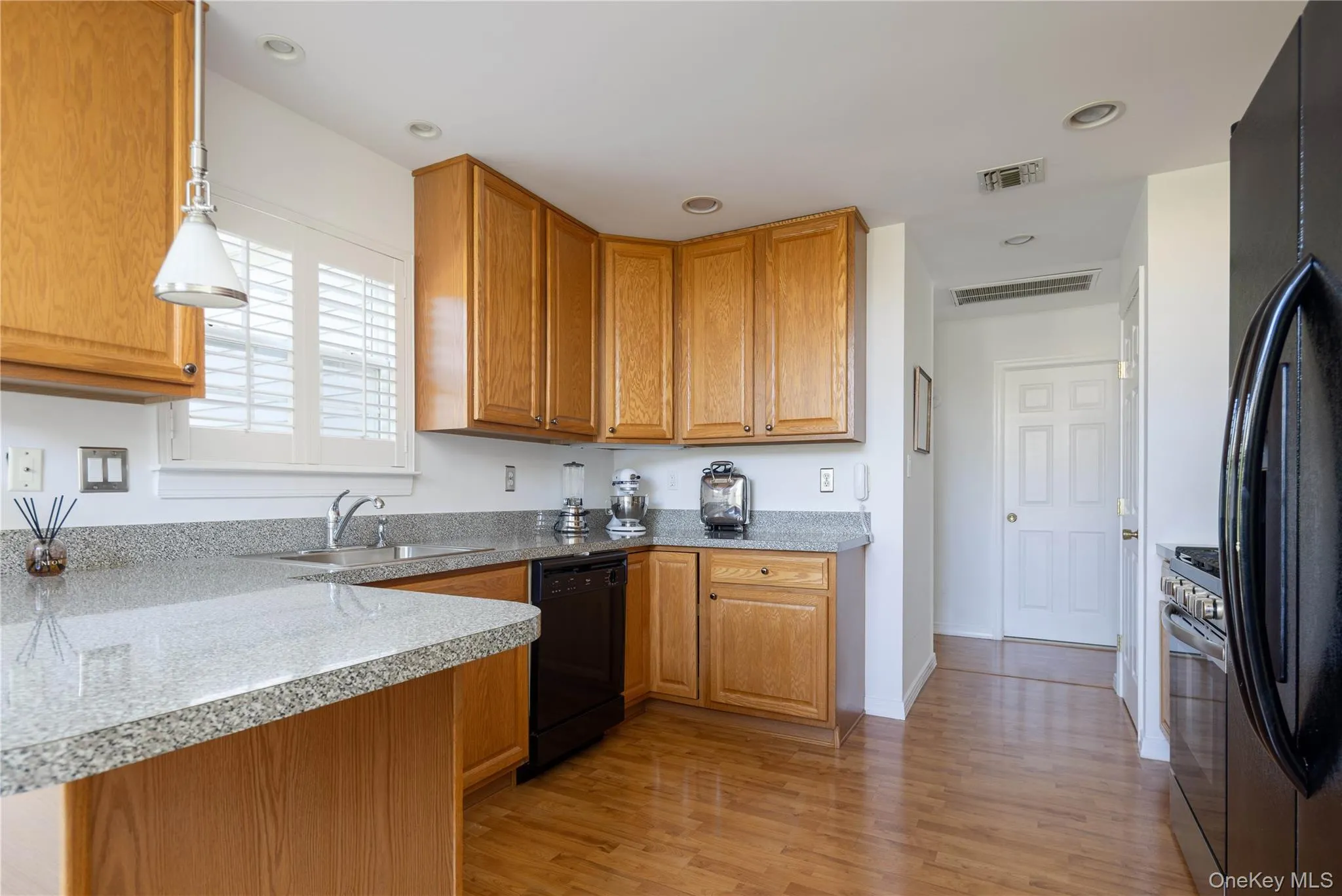 Large Kitchen Large Kitchen