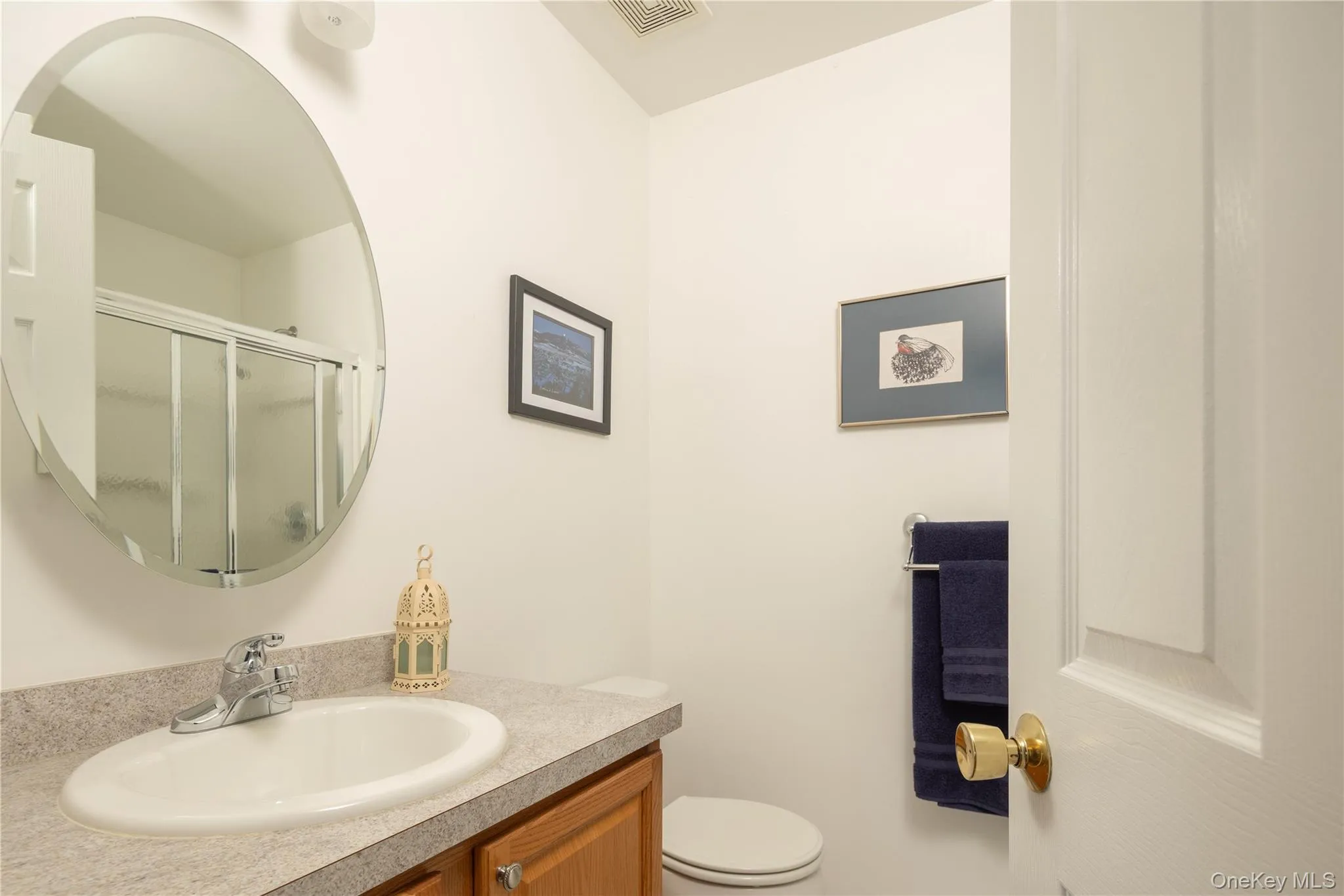 Full Bathroom #2 Full Bathroom #2