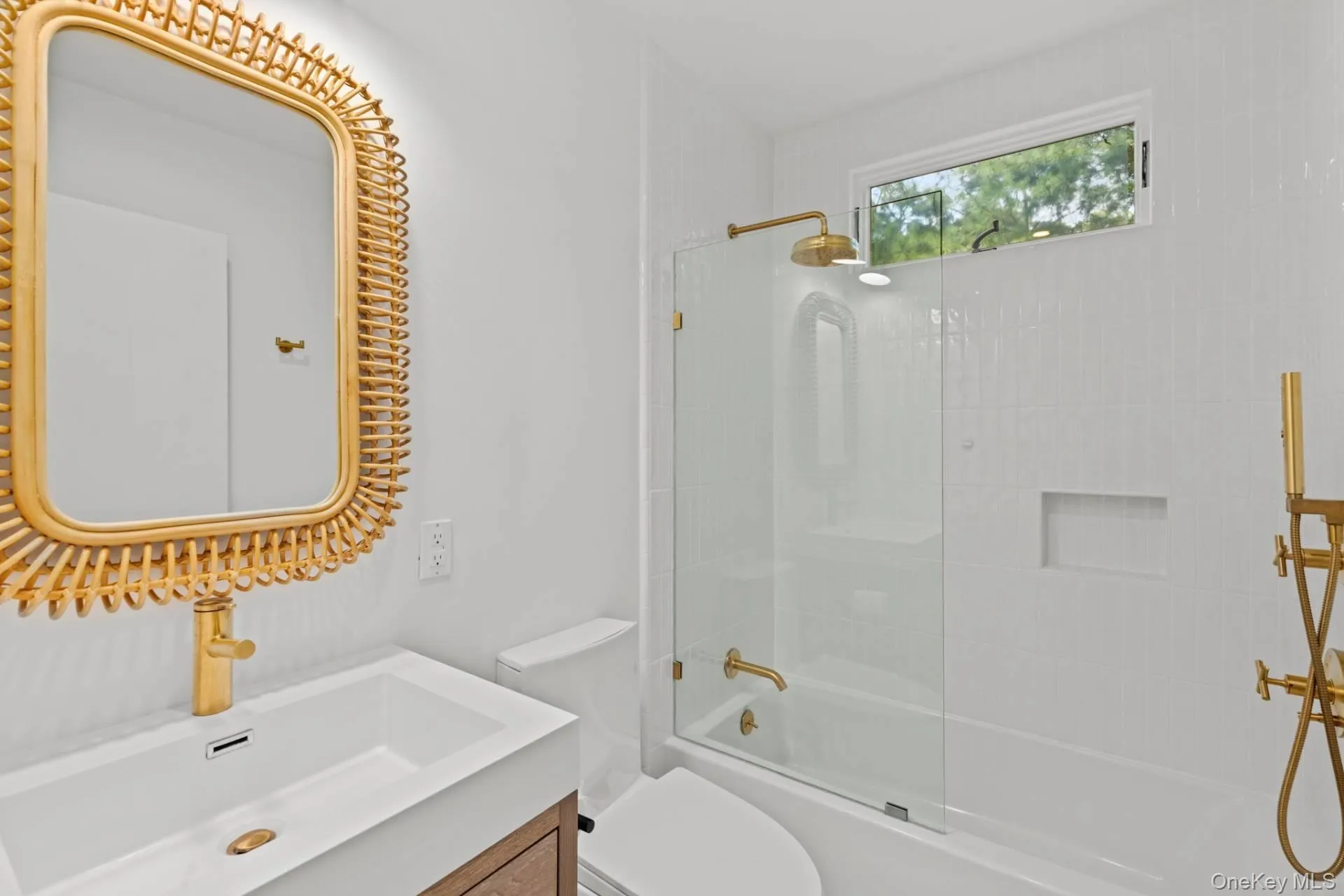 1039 Springs Fireplace Road, East Hampton, New York 11937