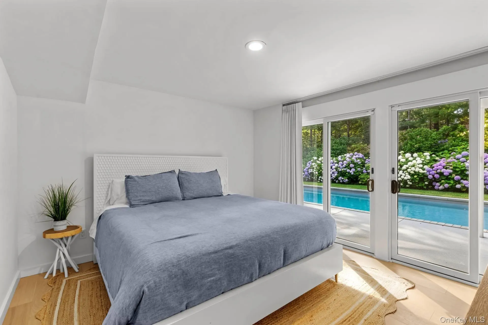 1039 Springs Fireplace Road, East Hampton, New York 11937
