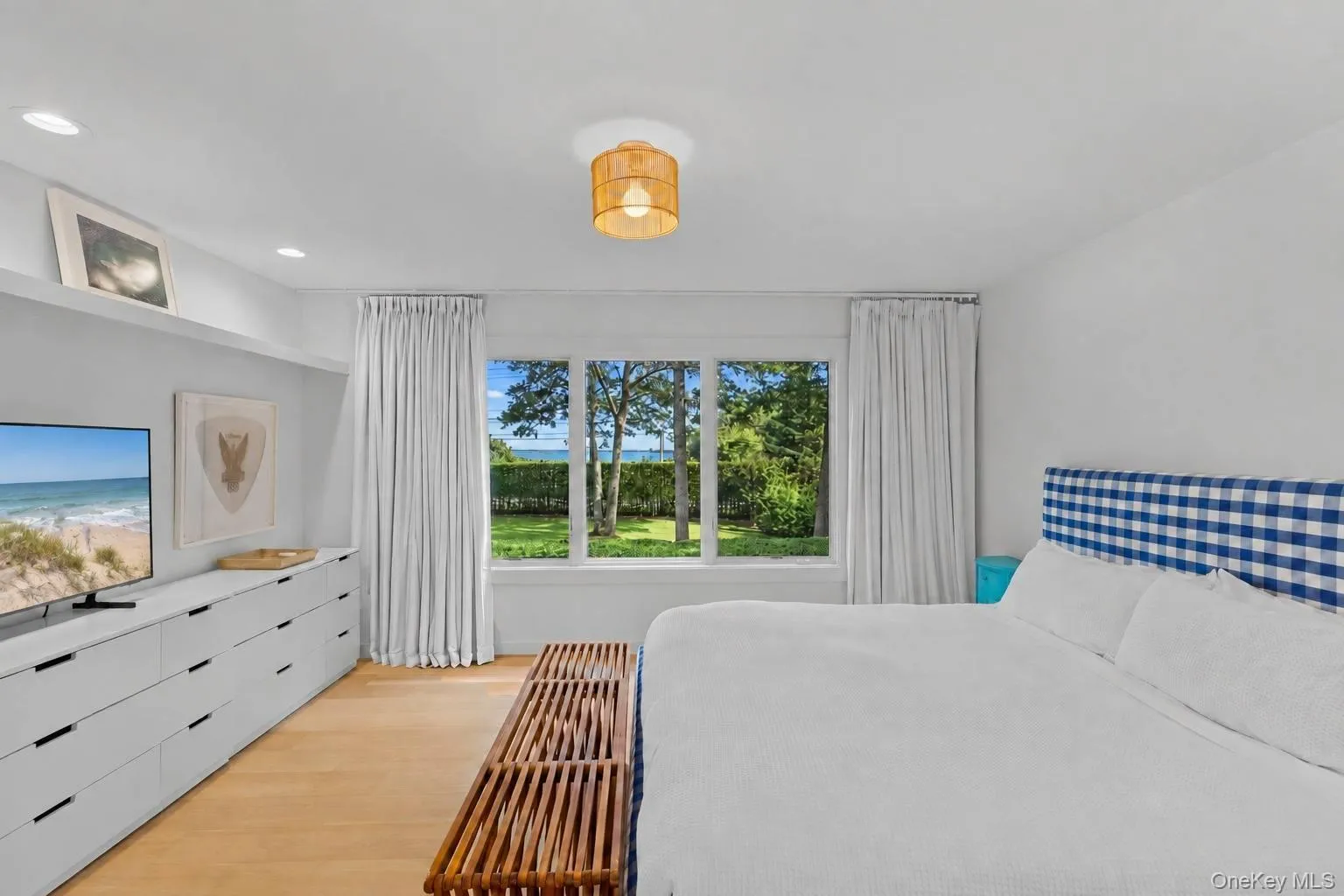 1039 Springs Fireplace Road, East Hampton, New York 11937