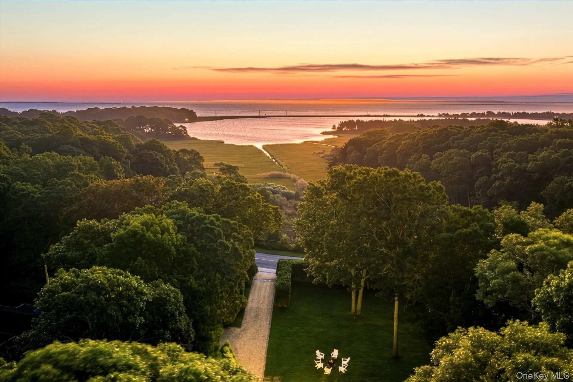 1039 Springs Fireplace Road, East Hampton, NY, 3 Bedrooms Bedrooms, 6 Rooms Rooms,3 BathroomsBathrooms,Residential,For Rent,Springs Fireplace,0,1061657 1039 Springs Fireplace Road, East Hampton, NY, 3 Bedrooms Bedrooms, 6 Rooms Rooms,3 BathroomsBathrooms,Residential,For Rent,Springs Fireplace,0,1061657