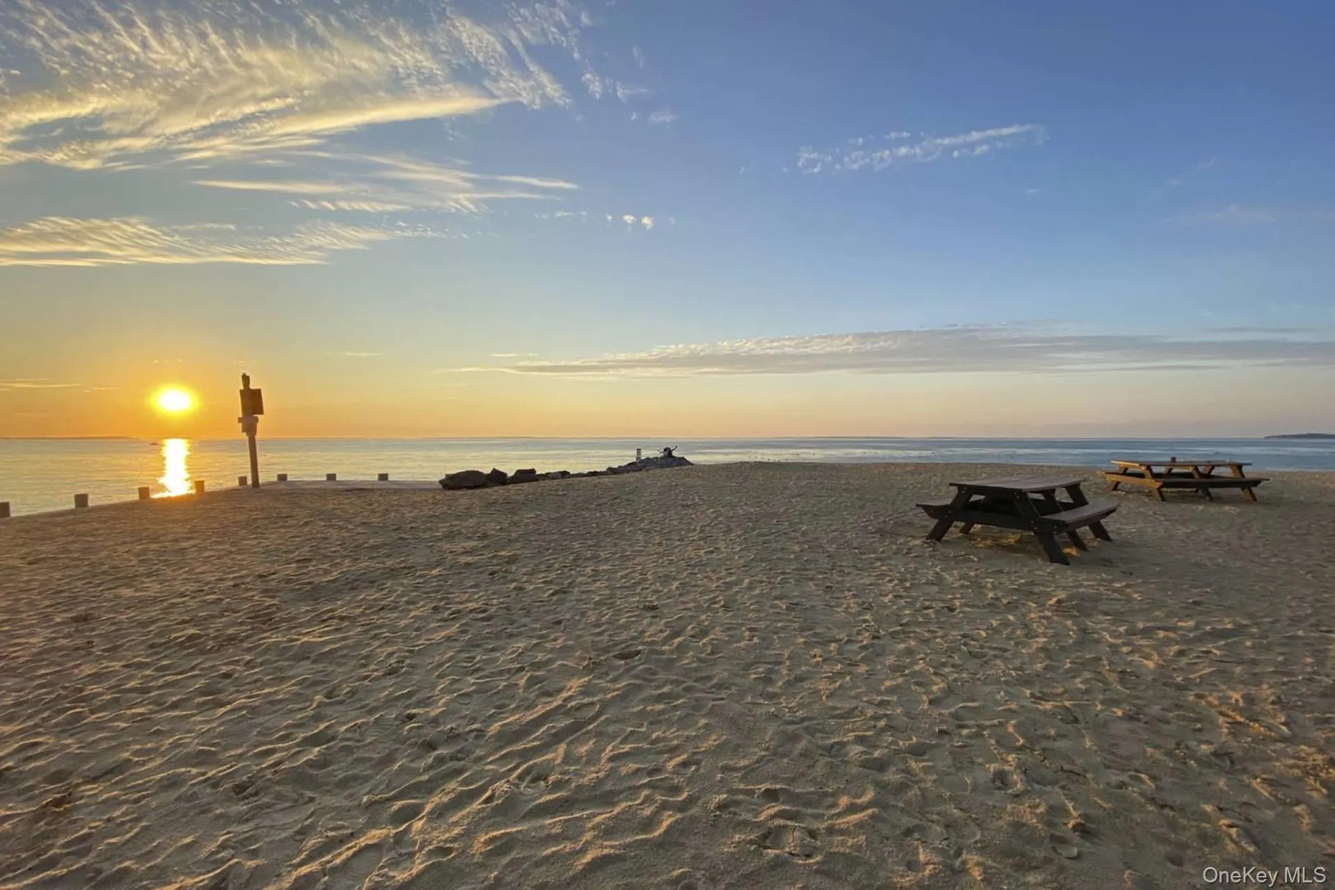 1039 Springs Fireplace Road, East Hampton, NY, 3 Bedrooms Bedrooms, 6 Rooms Rooms,3 BathroomsBathrooms,Residential,For Rent,Springs Fireplace,0,1061657 1039 Springs Fireplace Road, East Hampton, NY, 3 Bedrooms Bedrooms, 6 Rooms Rooms,3 BathroomsBathrooms,Residential,For Rent,Springs Fireplace,0,1061657
