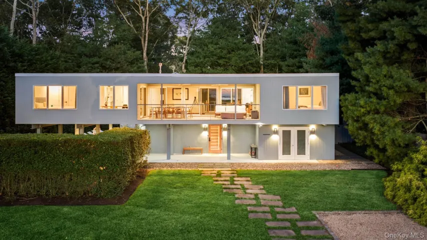 1039 Springs Fireplace Road, East Hampton, New York 11937