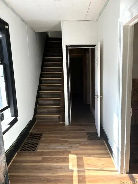 103 Ball Street, Port Jervis, NY, 4 Bedrooms Bedrooms, 8 Rooms Rooms,2 BathroomsBathrooms,Residential,For Rent,Ball,0,1061667 103 Ball Street, Port Jervis, NY, 4 Bedrooms Bedrooms, 8 Rooms Rooms,2 BathroomsBathrooms,Residential,For Rent,Ball,0,1061667