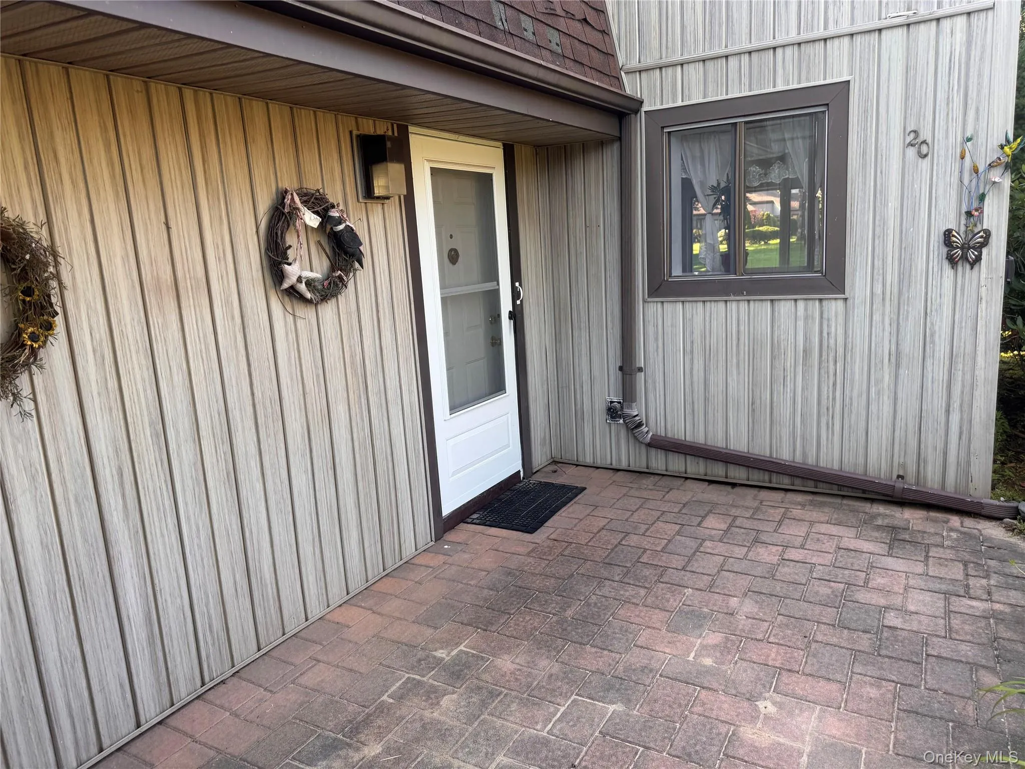 20 Strathmore Gate Drive, Brookhaven, NY, 2 Bedroom Bedrooms, 5 Room Rooms,1 BathroomBathrooms,Residential Lease,For Rent,Strathmore Gate,0,1061668 20 Strathmore Gate Drive, Brookhaven, NY, 2 Bedroom Bedrooms, 5 Room Rooms,1 BathroomBathrooms,Residential Lease,For Rent,Strathmore Gate,0,1061668