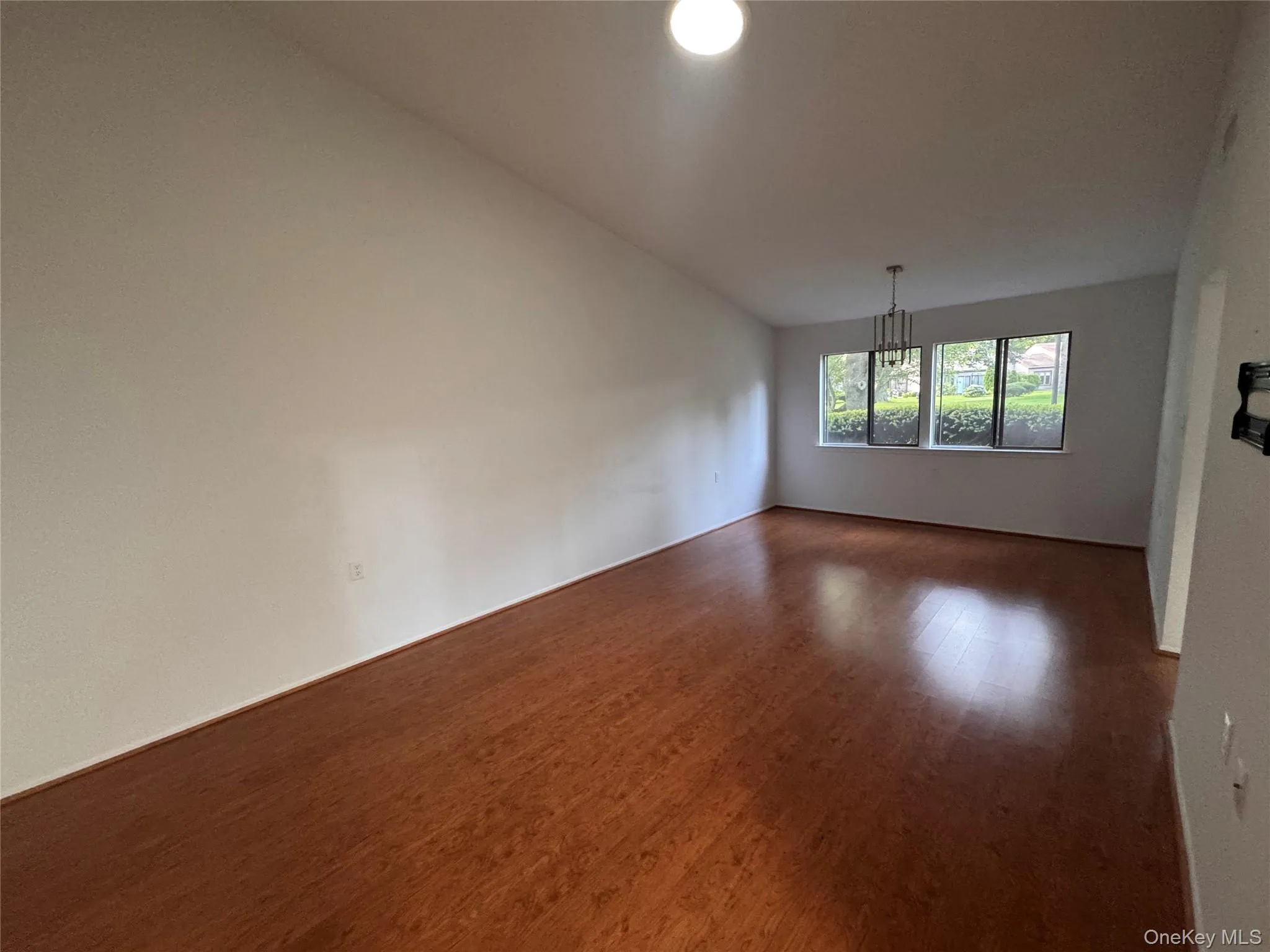 20 Strathmore Gate Drive, Brookhaven, NY, 2 Bedroom Bedrooms, 5 Room Rooms,1 BathroomBathrooms,Residential Lease,For Rent,Strathmore Gate,0,1061668 20 Strathmore Gate Drive, Brookhaven, NY, 2 Bedroom Bedrooms, 5 Room Rooms,1 BathroomBathrooms,Residential Lease,For Rent,Strathmore Gate,0,1061668