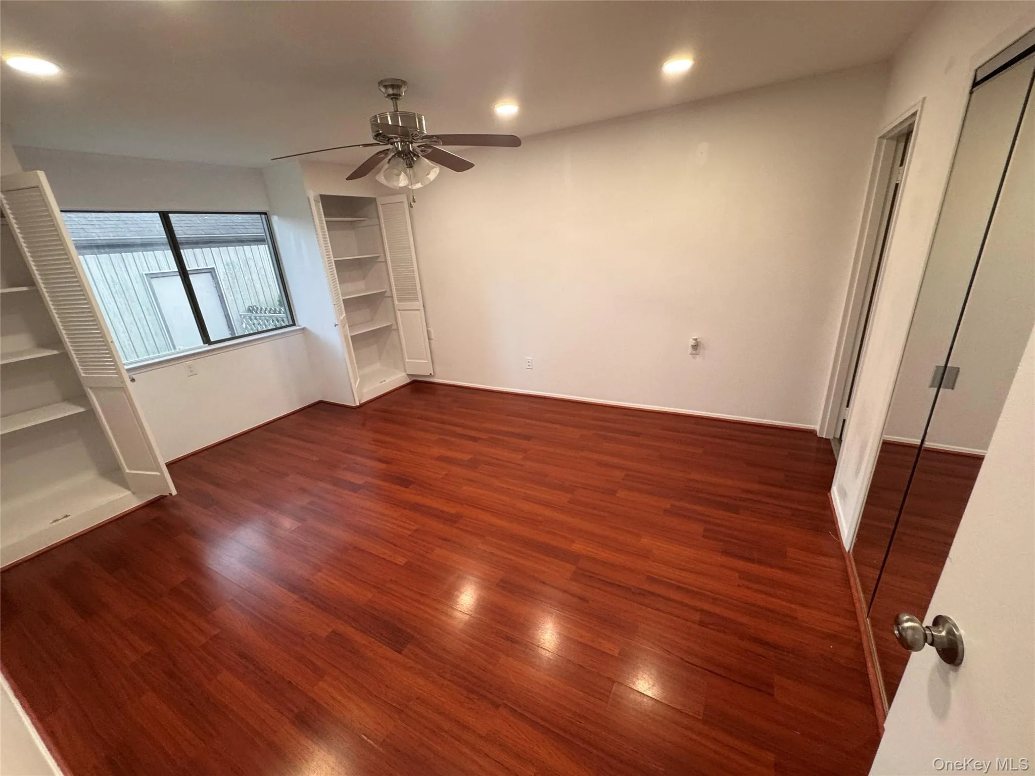 20 Strathmore Gate Drive, Brookhaven, NY, 2 Bedroom Bedrooms, 5 Room Rooms,1 BathroomBathrooms,Residential Lease,For Rent,Strathmore Gate,0,1061668 20 Strathmore Gate Drive, Brookhaven, NY, 2 Bedroom Bedrooms, 5 Room Rooms,1 BathroomBathrooms,Residential Lease,For Rent,Strathmore Gate,0,1061668