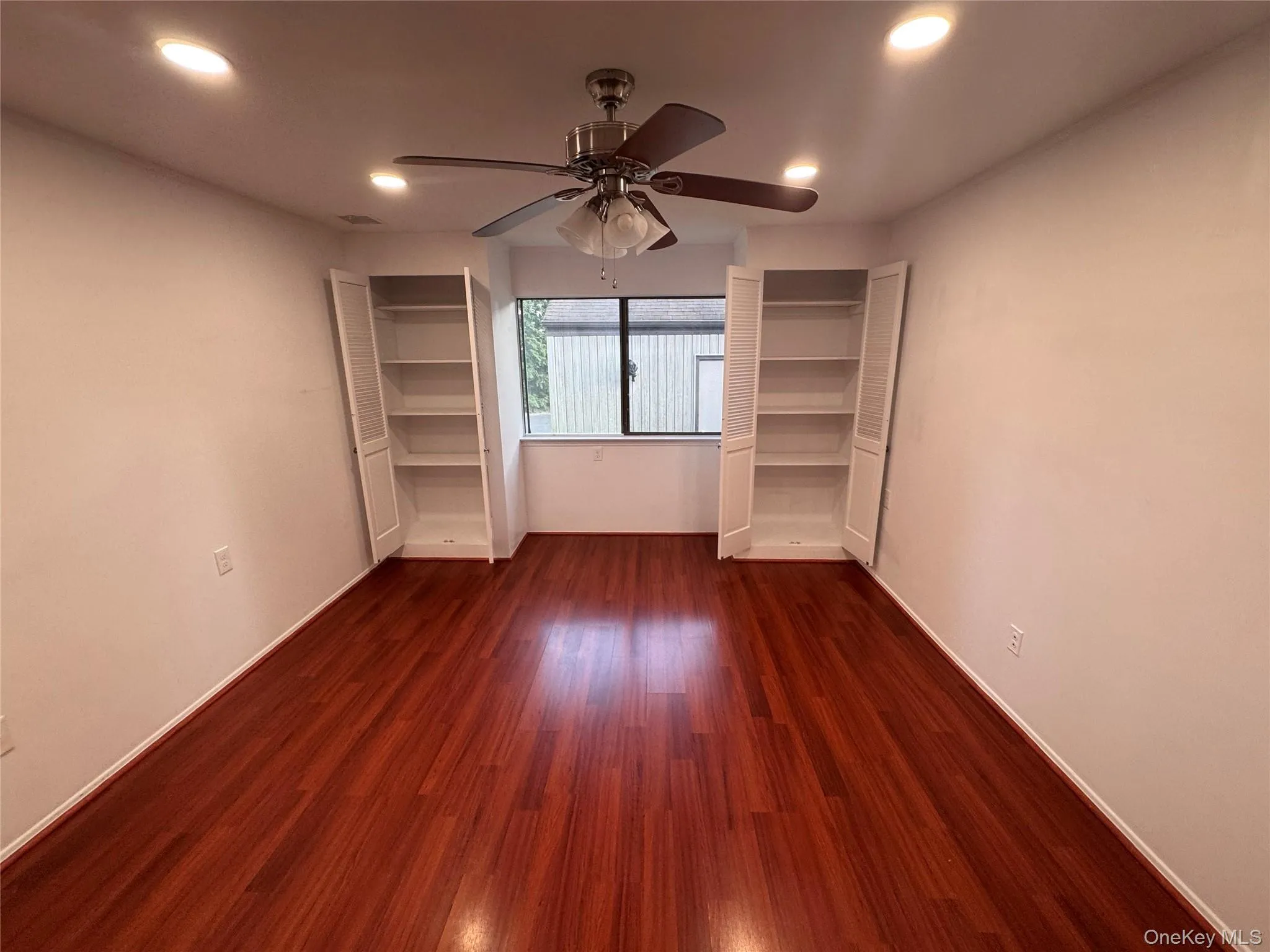 20 Strathmore Gate Drive, Brookhaven, NY, 2 Bedroom Bedrooms, 5 Room Rooms,1 BathroomBathrooms,Residential Lease,For Rent,Strathmore Gate,0,1061668 20 Strathmore Gate Drive, Brookhaven, NY, 2 Bedroom Bedrooms, 5 Room Rooms,1 BathroomBathrooms,Residential Lease,For Rent,Strathmore Gate,0,1061668