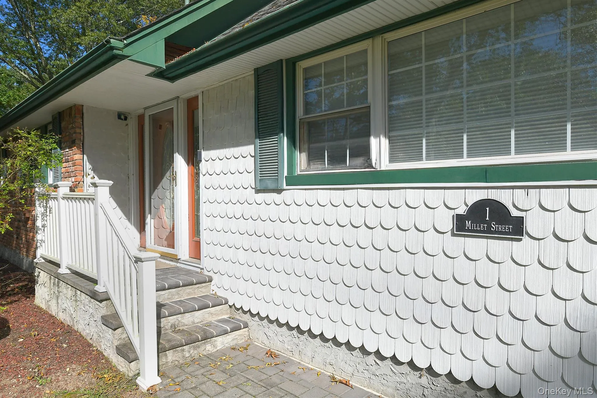 1 Millet Street, Huntington, NY, 4 Bedrooms Bedrooms, 9 Rooms Rooms,2 BathroomsBathrooms,Residential,For Rent,Millet,0,1061673 1 Millet Street, Huntington, NY, 4 Bedrooms Bedrooms, 9 Rooms Rooms,2 BathroomsBathrooms,Residential,For Rent,Millet,0,1061673