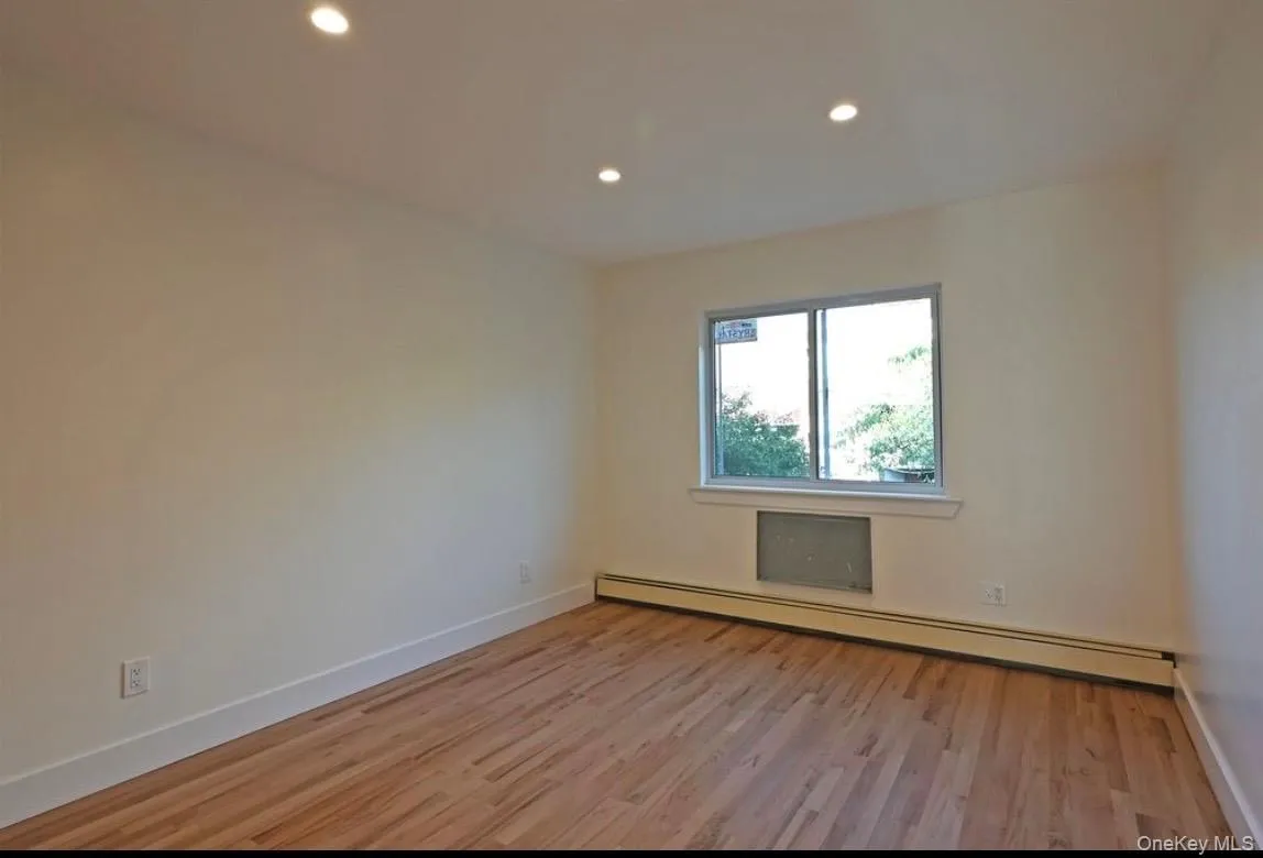 19-43 76th Street, New York, NY, 3 Bedroom Bedrooms, 5 Room Rooms,2 BathroomBathrooms,Residential Lease,For Rent,76th,0,1061681 19-43 76th Street, New York, NY, 3 Bedroom Bedrooms, 5 Room Rooms,2 BathroomBathrooms,Residential Lease,For Rent,76th,0,1061681