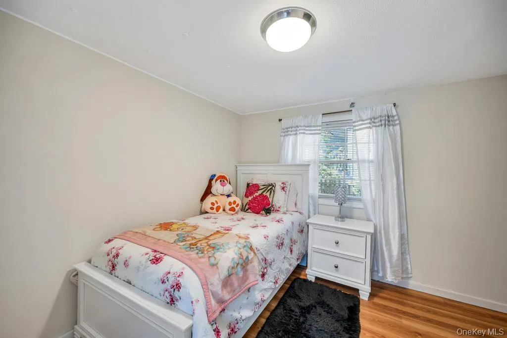 229 W Montauk Highway Unit 87a, Southampton, New York 11946