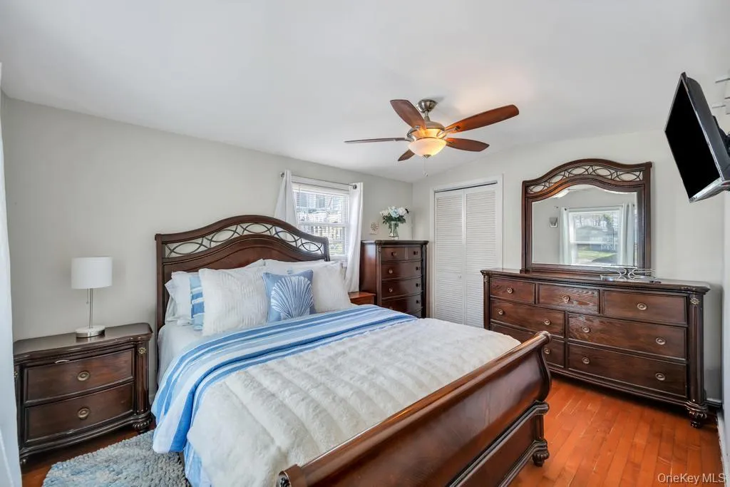 229 W Montauk Highway Unit 87a, Southampton, New York 11946