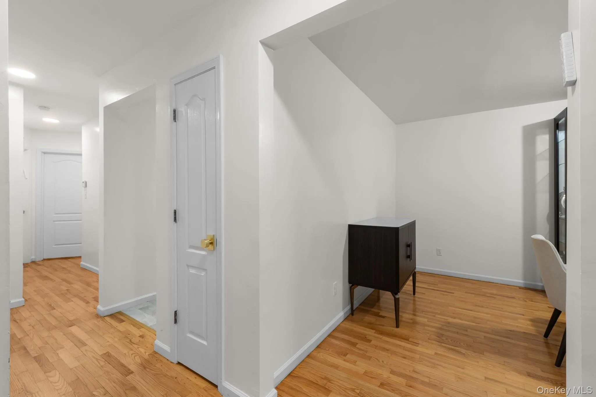 28 Calvert Drive, Ramapo, NY, 9 Bedrooms Bedrooms, 15 Rooms Rooms,3 BathroomsBathrooms,Residential,For Rent,Calvert,0,1061690 28 Calvert Drive, Ramapo, NY, 9 Bedrooms Bedrooms, 15 Rooms Rooms,3 BathroomsBathrooms,Residential,For Rent,Calvert,0,1061690