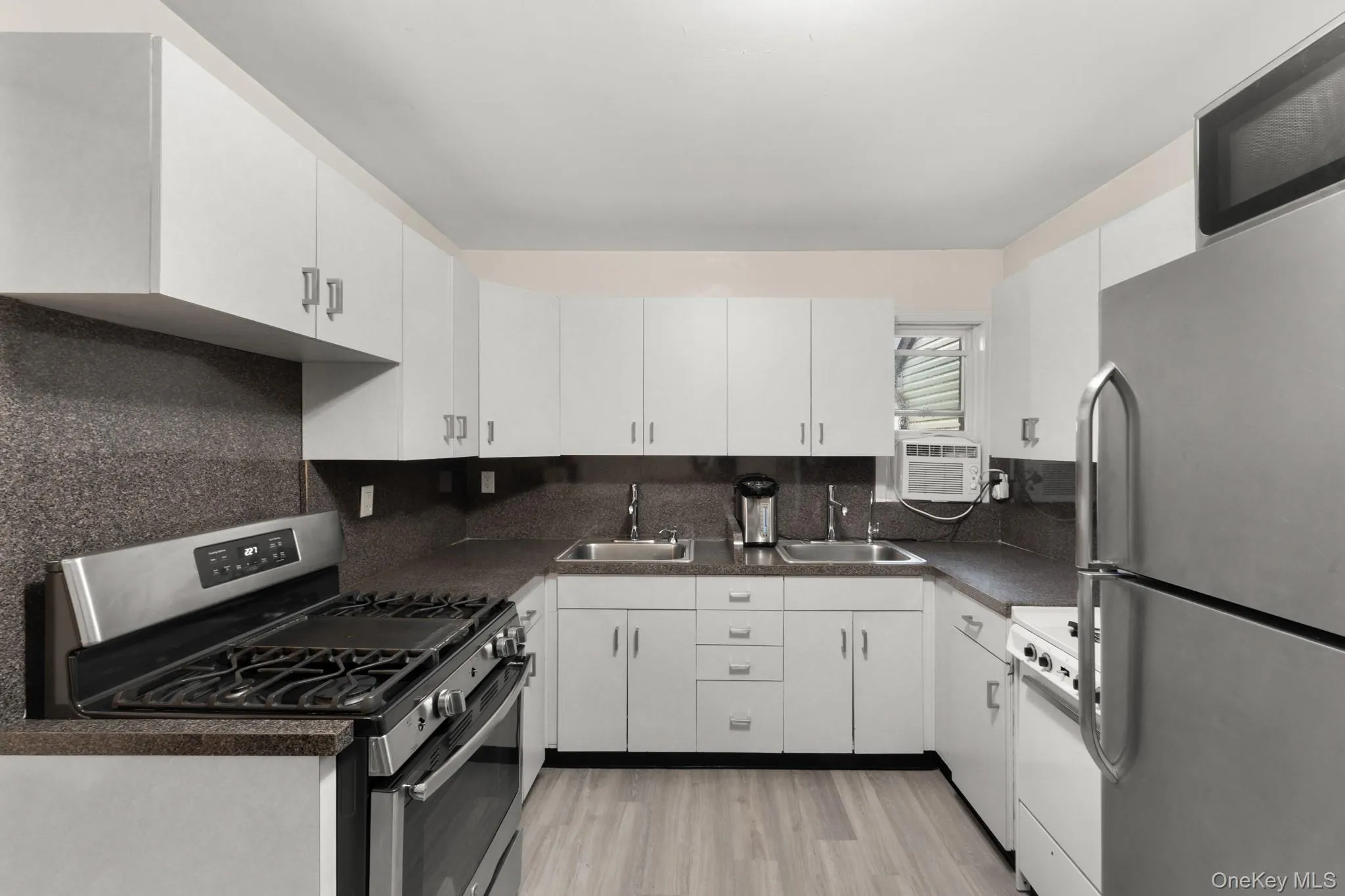 28 Calvert Drive, Ramapo, NY, 9 Bedrooms Bedrooms, 15 Rooms Rooms,3 BathroomsBathrooms,Residential,For Rent,Calvert,0,1061690 28 Calvert Drive, Ramapo, NY, 9 Bedrooms Bedrooms, 15 Rooms Rooms,3 BathroomsBathrooms,Residential,For Rent,Calvert,0,1061690