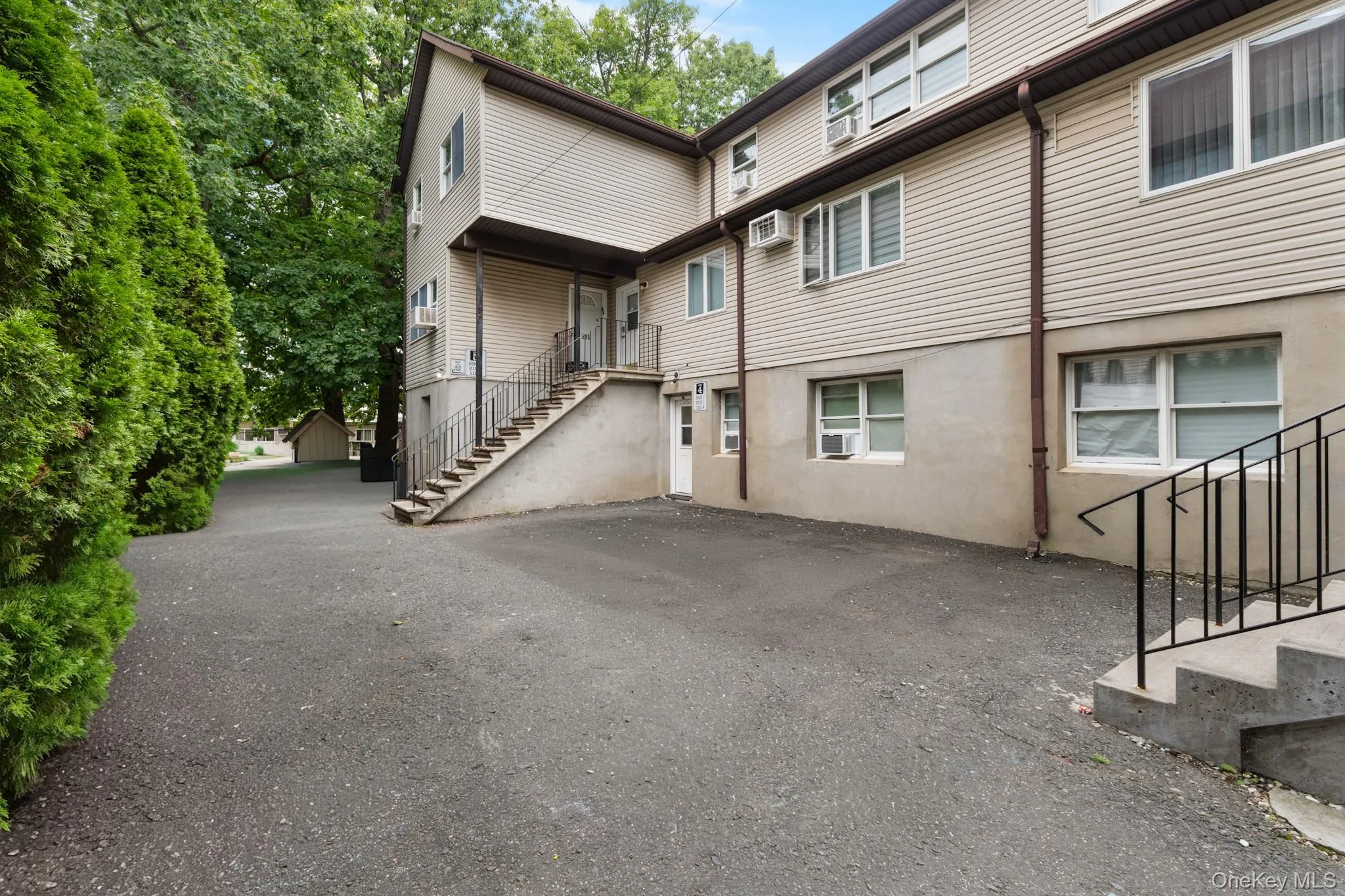 28 Calvert Drive, Ramapo, NY, 9 Bedrooms Bedrooms, 15 Rooms Rooms,3 BathroomsBathrooms,Residential,For Rent,Calvert,0,1061690 28 Calvert Drive, Ramapo, NY, 9 Bedrooms Bedrooms, 15 Rooms Rooms,3 BathroomsBathrooms,Residential,For Rent,Calvert,0,1061690