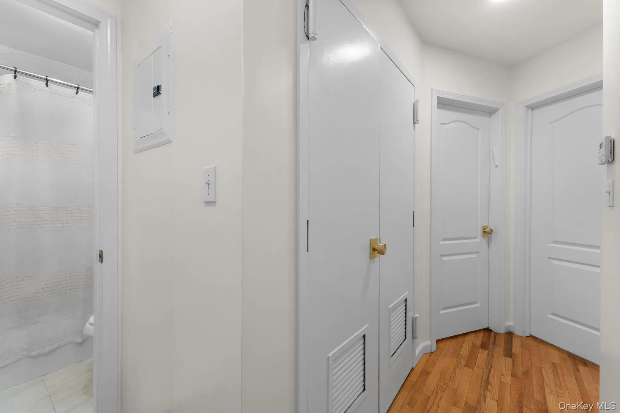 28 Calvert Drive, Ramapo, NY, 9 Bedrooms Bedrooms, 15 Rooms Rooms,3 BathroomsBathrooms,Residential,For Rent,Calvert,0,1061690 28 Calvert Drive, Ramapo, NY, 9 Bedrooms Bedrooms, 15 Rooms Rooms,3 BathroomsBathrooms,Residential,For Rent,Calvert,0,1061690