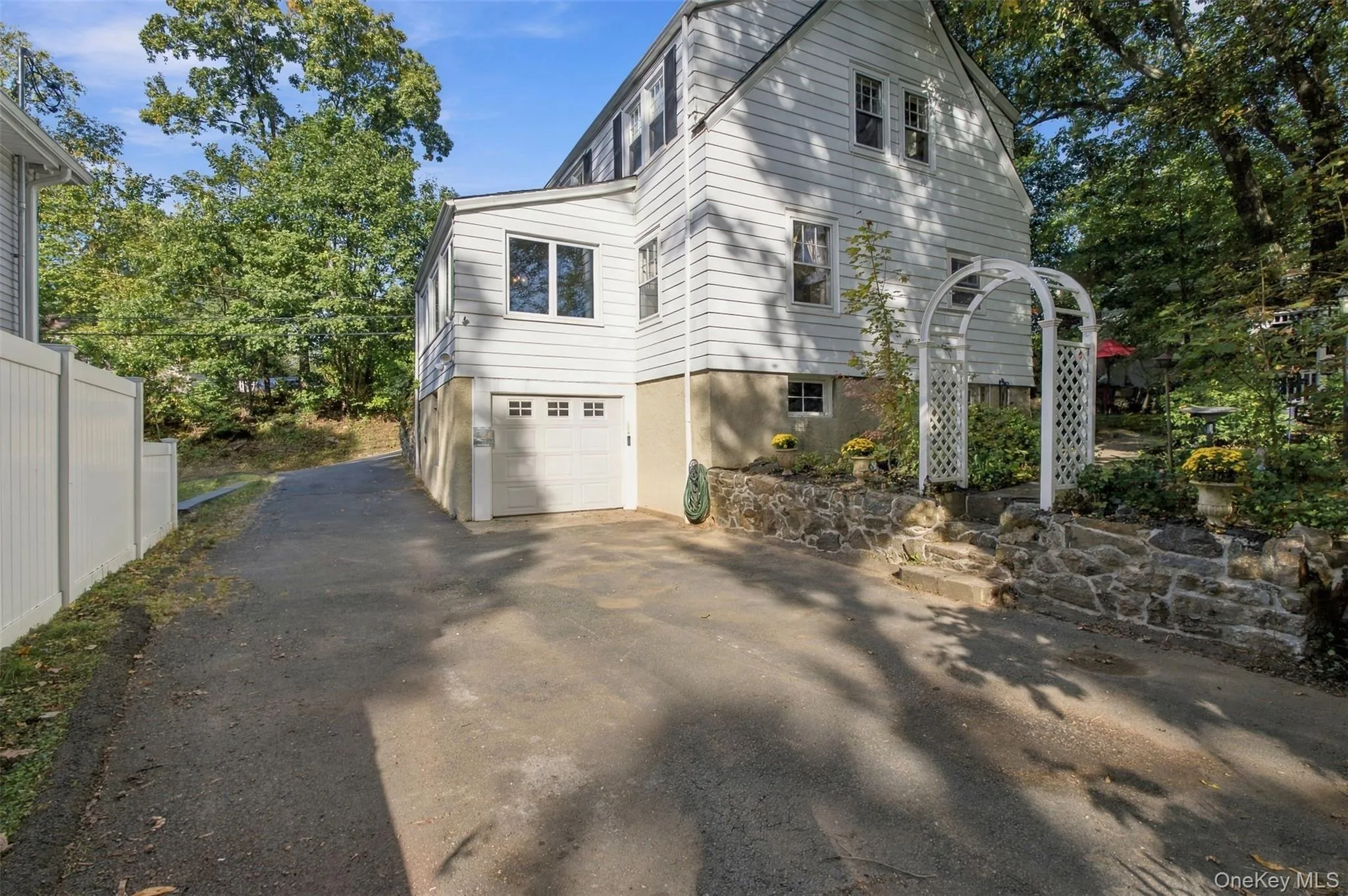 34 General Heath Avenue, White Plains, NY, 3 Bedrooms Bedrooms, 7 Rooms Rooms,1 BathroomBathrooms,Residential,For Rent,General Heath,0,1061698 34 General Heath Avenue, White Plains, NY, 3 Bedrooms Bedrooms, 7 Rooms Rooms,1 BathroomBathrooms,Residential,For Rent,General Heath,0,1061698
