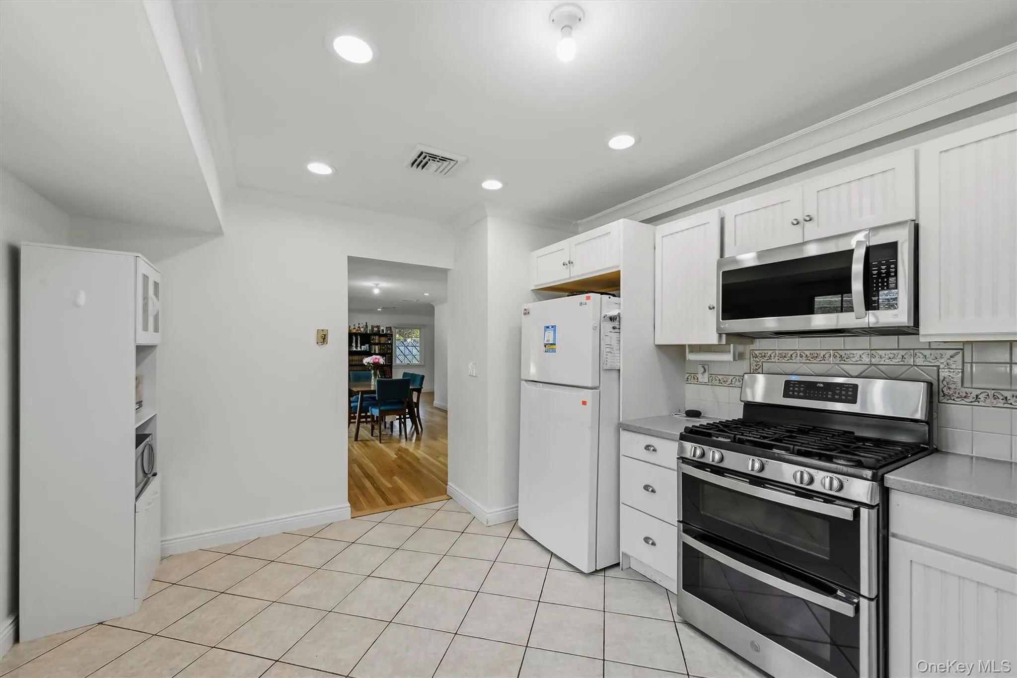 7 Woodridge Drive, Haverstraw, NY, 3 Bedrooms Bedrooms, 7 Rooms Rooms,1 BathroomBathrooms,Residential,For Rent,Woodridge,0,1061703 7 Woodridge Drive, Haverstraw, NY, 3 Bedrooms Bedrooms, 7 Rooms Rooms,1 BathroomBathrooms,Residential,For Rent,Woodridge,0,1061703