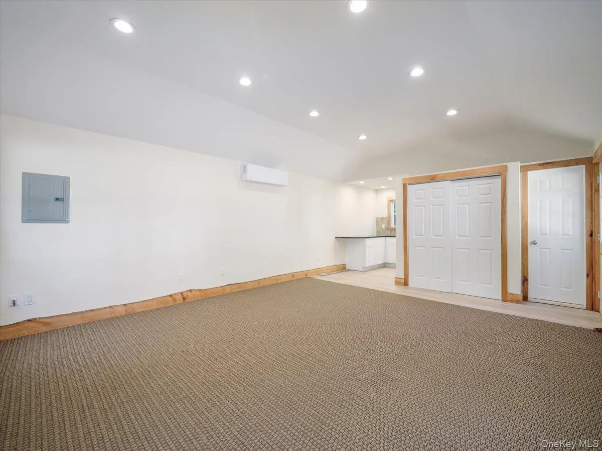 97 Old Western Highway, Orangetown, NY , With , and , 1 Room , 1 Bathroom , For , Residential Lease , For Rent , 1061705 , MLSID,1061705 97 Old Western Highway, Orangetown, NY , With , and , 1 Room , 1 Bathroom , For , Residential Lease , For Rent , 1061705 , MLSID,1061705