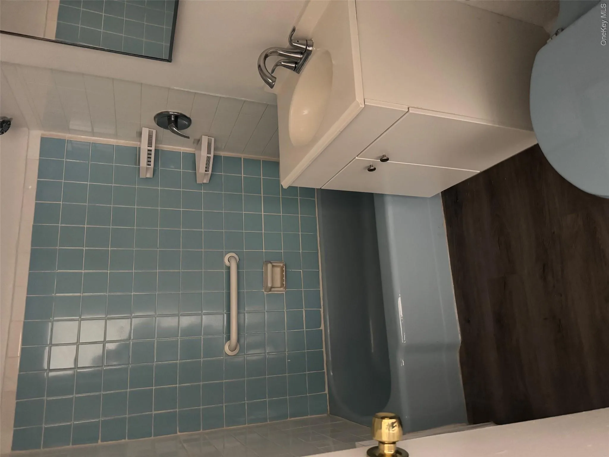190 Merrick Road, Hempstead, NY, 1 Bedroom Bedrooms, 3 Rooms Rooms,1 BathroomBathrooms,Residential Lease,For Rent,Merrick,0,1061711 190 Merrick Road, Hempstead, NY, 1 Bedroom Bedrooms, 3 Rooms Rooms,1 BathroomBathrooms,Residential Lease,For Rent,Merrick,0,1061711